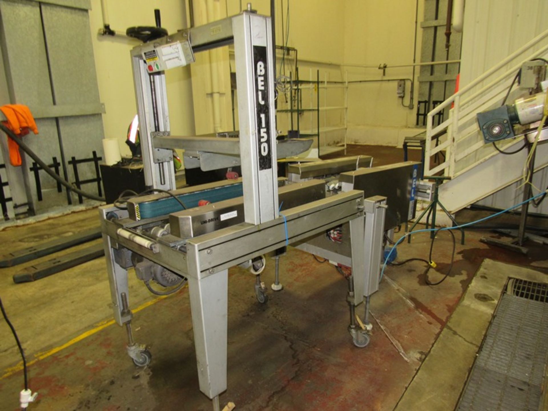 Belcor Mdl. 505 Semi Automatic Case Erector with Belcor Mdl. 150 Case Taper with top and bottom tape - Image 2 of 7