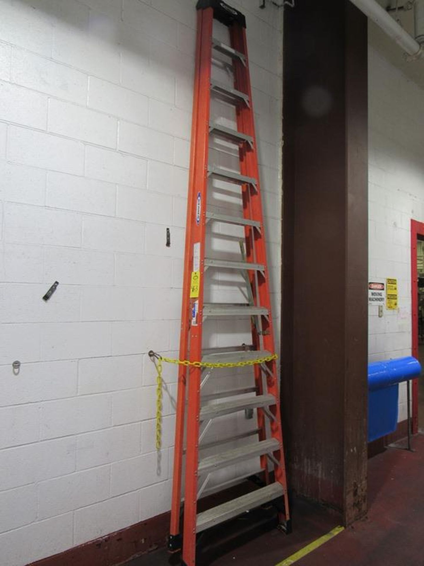 Werner Step Ladder, 12' tall (Required Loading Fee $10.00 Norm Pavlish 402-540-8843 Nebraska