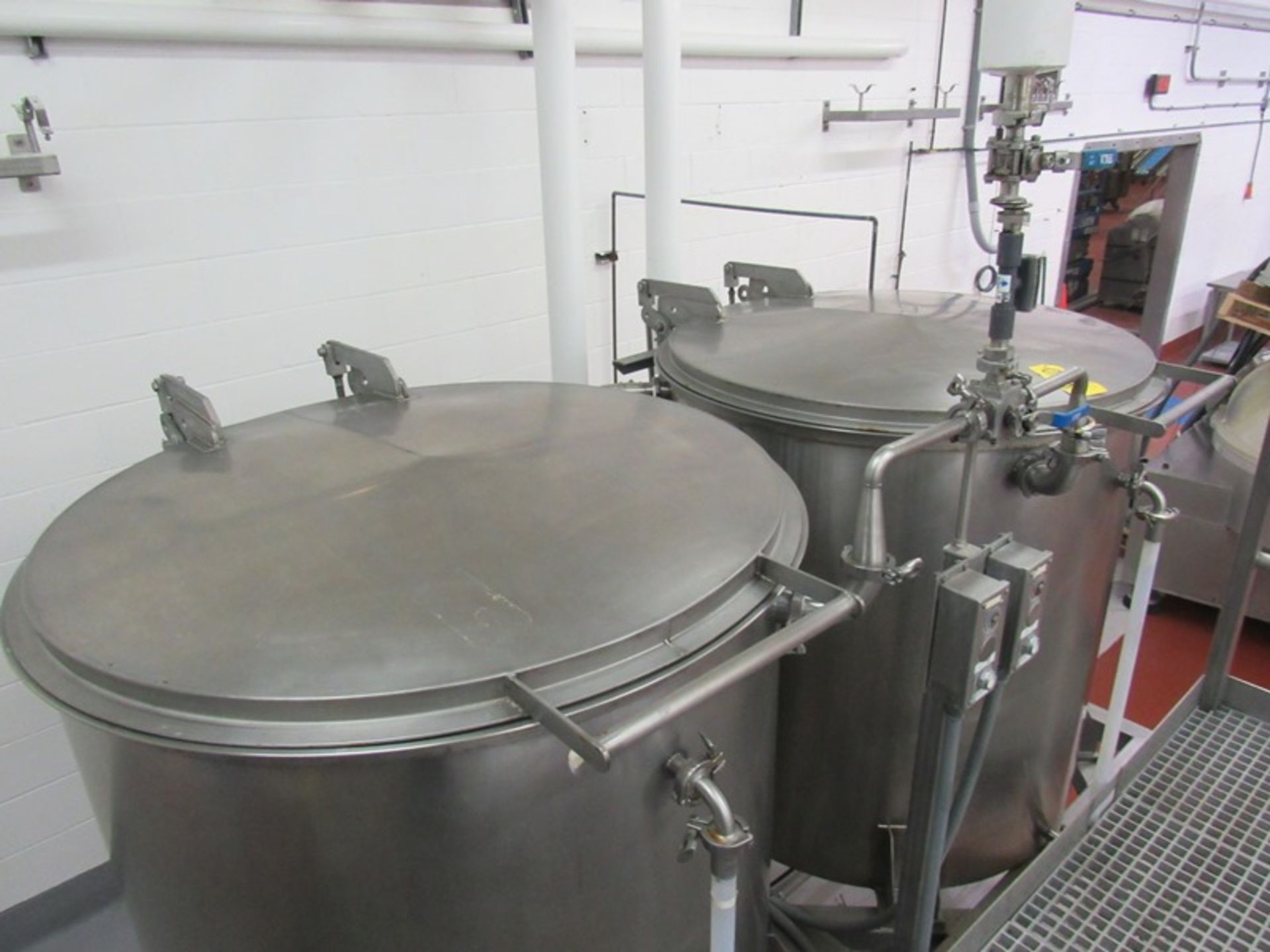 Dual Stainless Steel Mix Tank System Tanks, 46" Dia. X 43" Deep on stainless steel stand, - Image 7 of 10