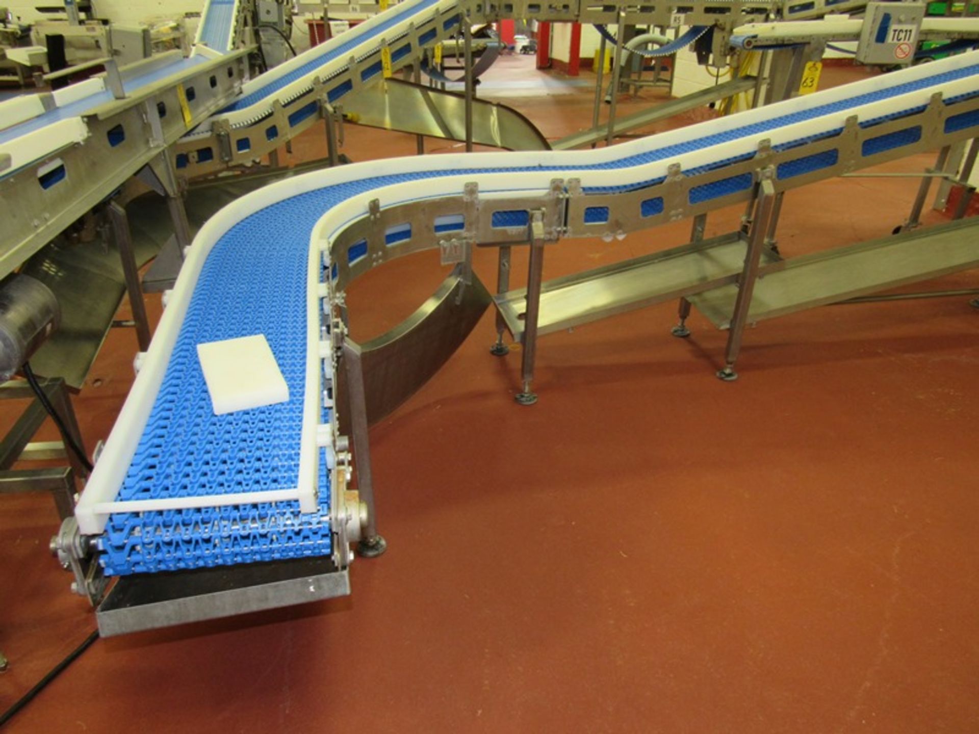 Stainless Steel Incline Conveyor with 90º curve, 12" W X 33' L plastic belt, 27" infeed, 93" - Image 2 of 10