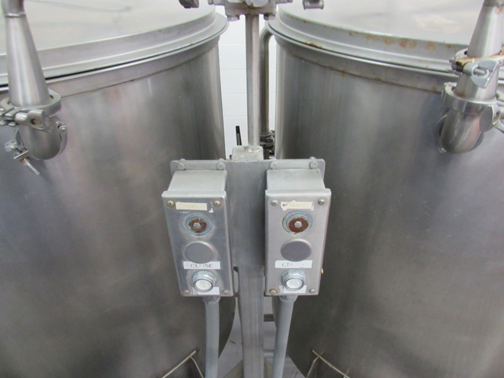 Dual Stainless Steel Mix Tank System Tanks, 46" Dia. X 43" Deep on stainless steel stand, - Image 8 of 10