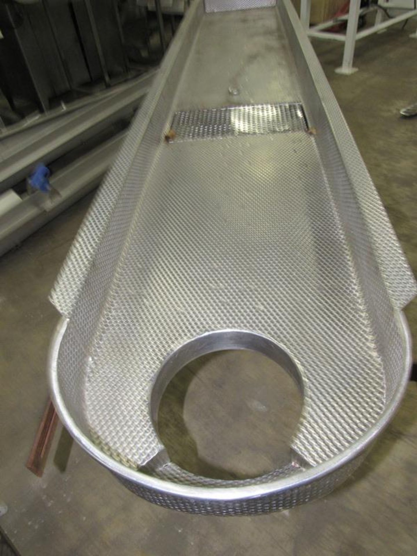 Smalley Mdl. EMC2t Vibratory Conveyor, dimpled stainless steel tray, 18" W X 115" L X 4" D, 9" - Image 5 of 6