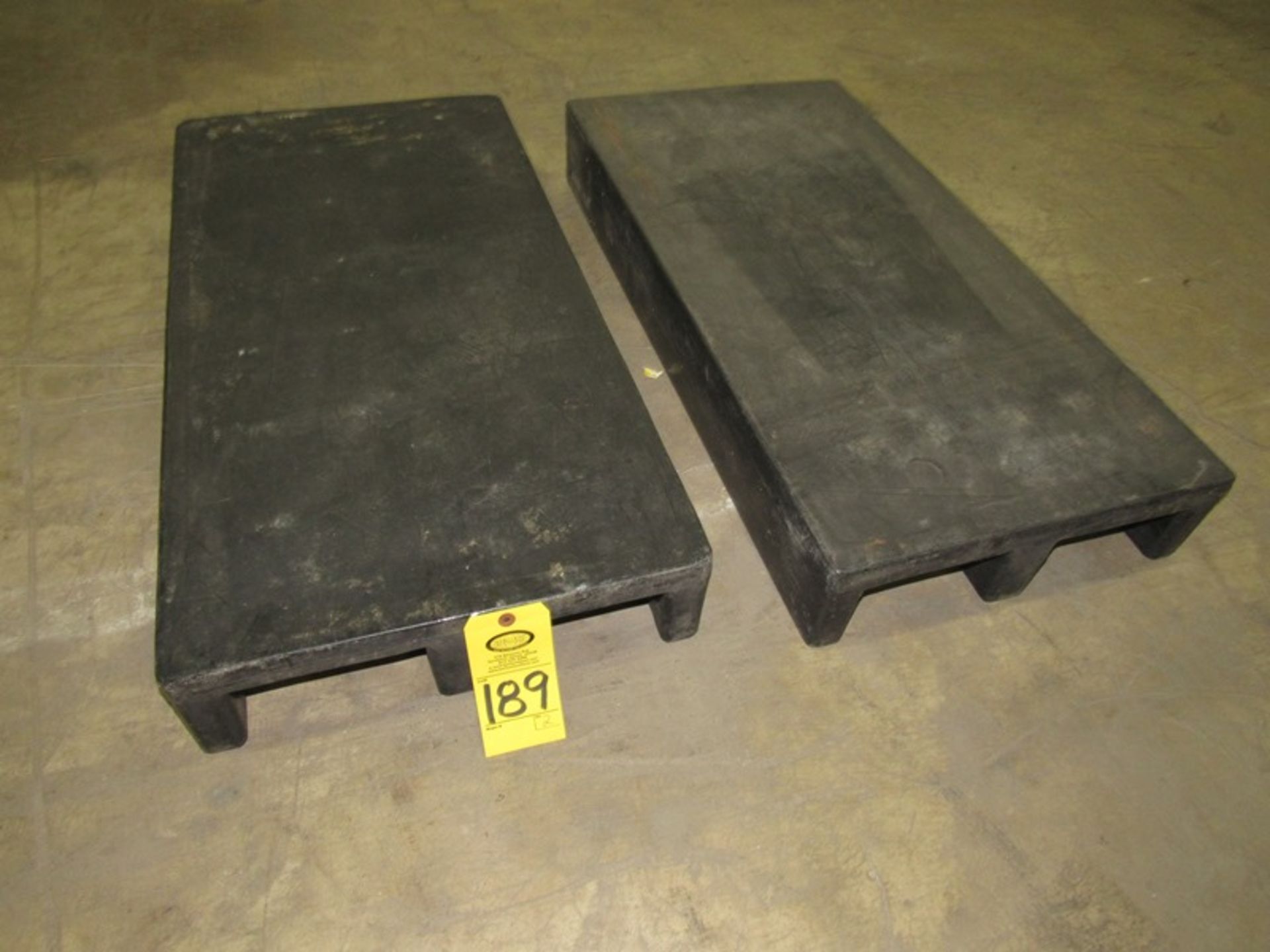 Lot of (2) Plastic Dunnage Racks, 20" W X 40" L X 6" T (Required Loading Fee $20- Pickup by Appoint