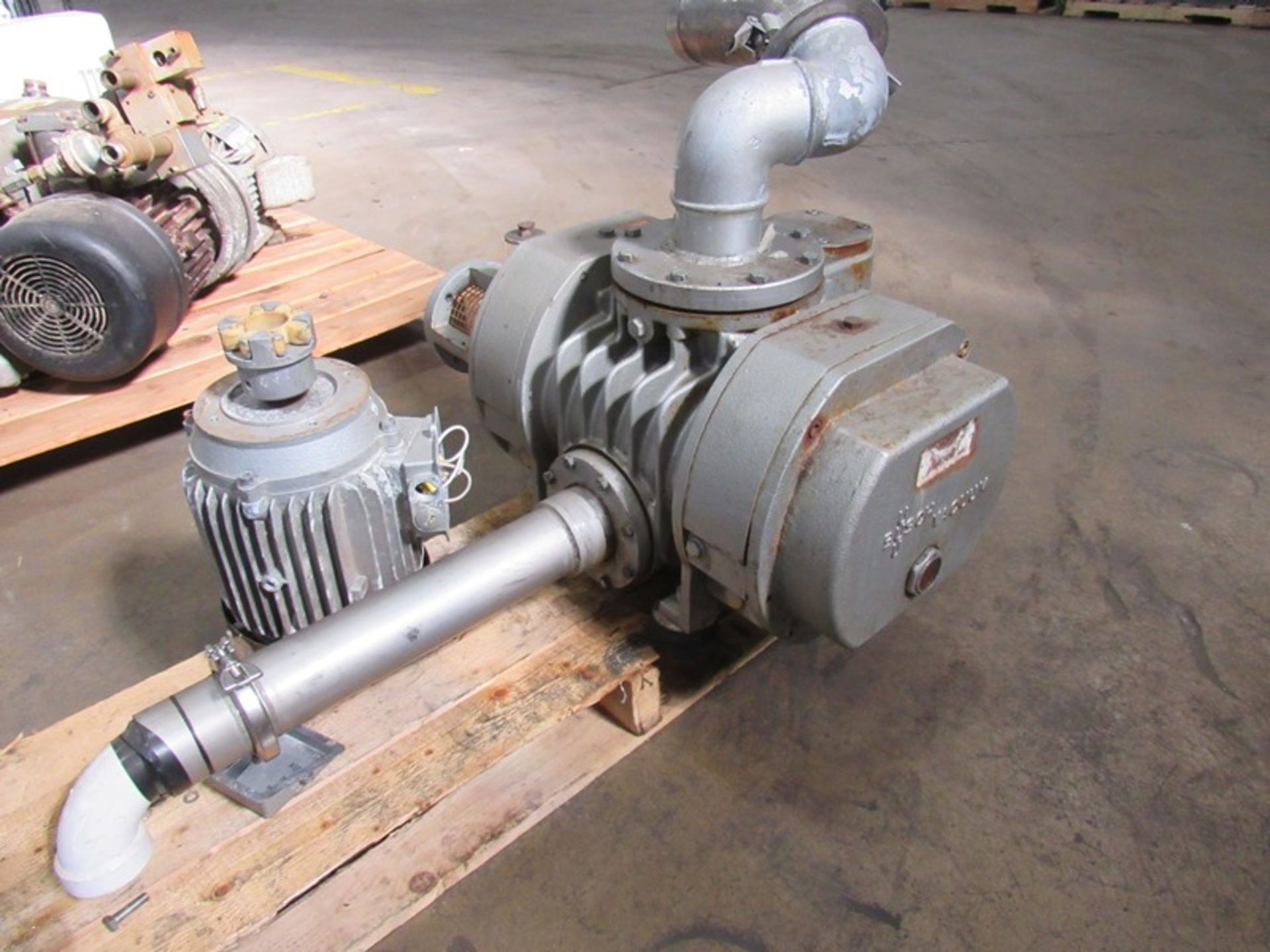 Busch Vacuum Booster Pump, (may be WV1000) 230/460 volt, 3 phase motor (Required Loading Fee $50- - Image 2 of 4