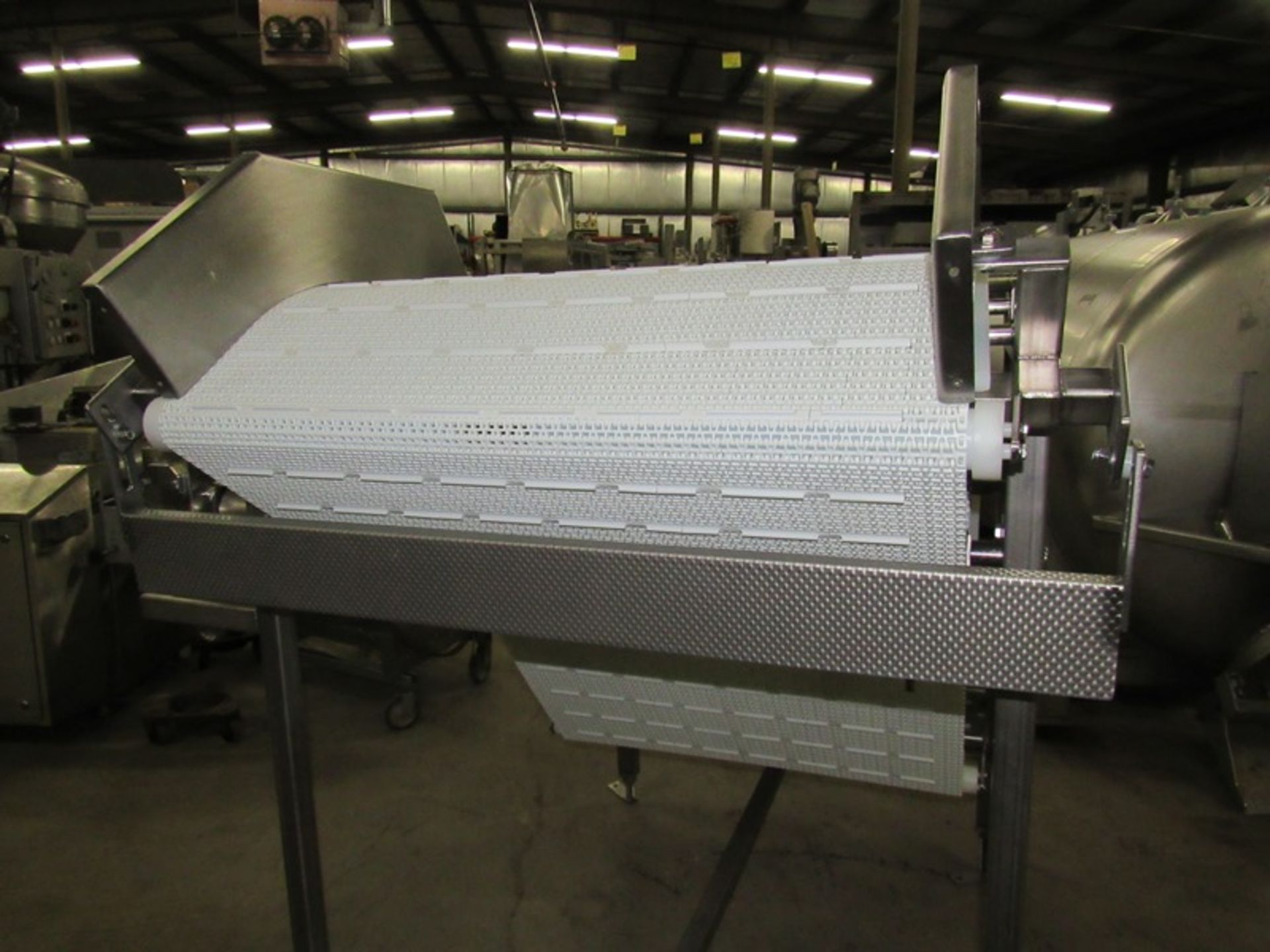 Stainless Steel Incline Conveyor, 34" W X 7' L flighted plastic belt, 1/4" high flights, spaced 3 - Image 5 of 6