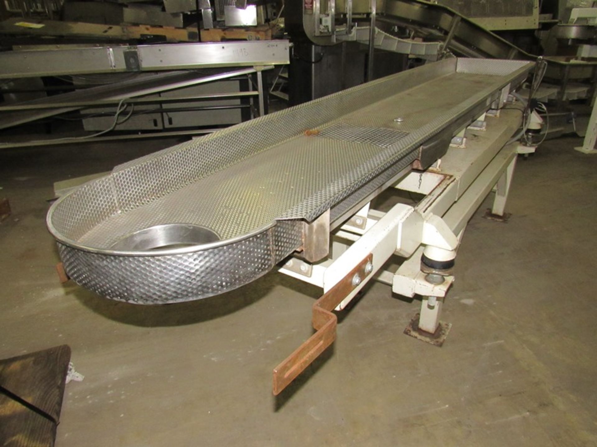Smalley Mdl. EMC2t Vibratory Conveyor, dimpled stainless steel tray, 18" W X 115" L X 4" D, 9" - Image 2 of 6