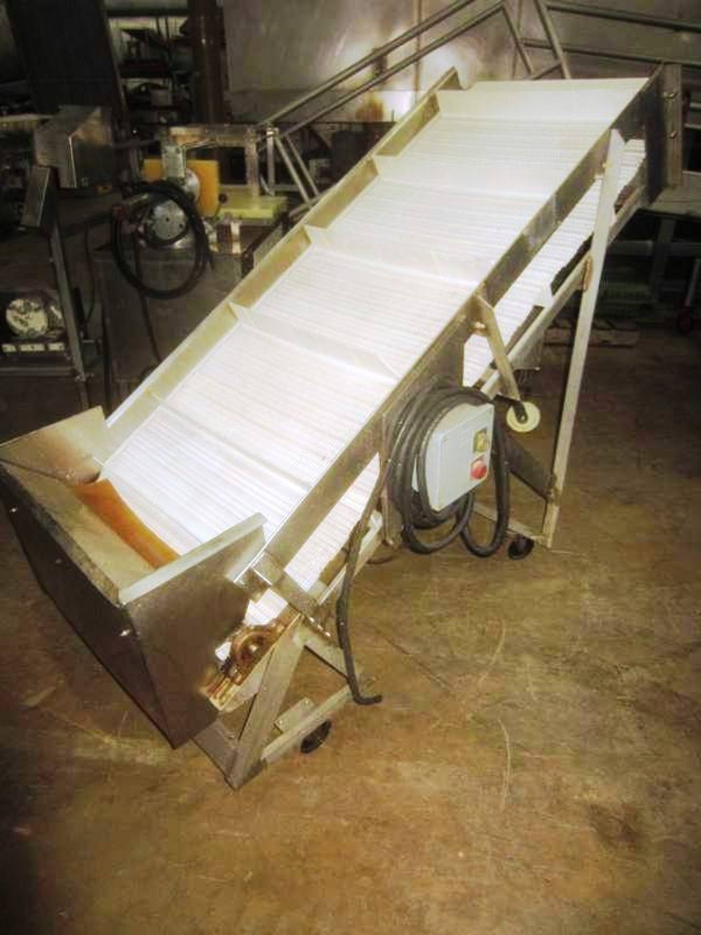 Stainless Steel Incline Conveyor, 24" W X 69" L flighted plastic belt, 2" high flights spaced 12"