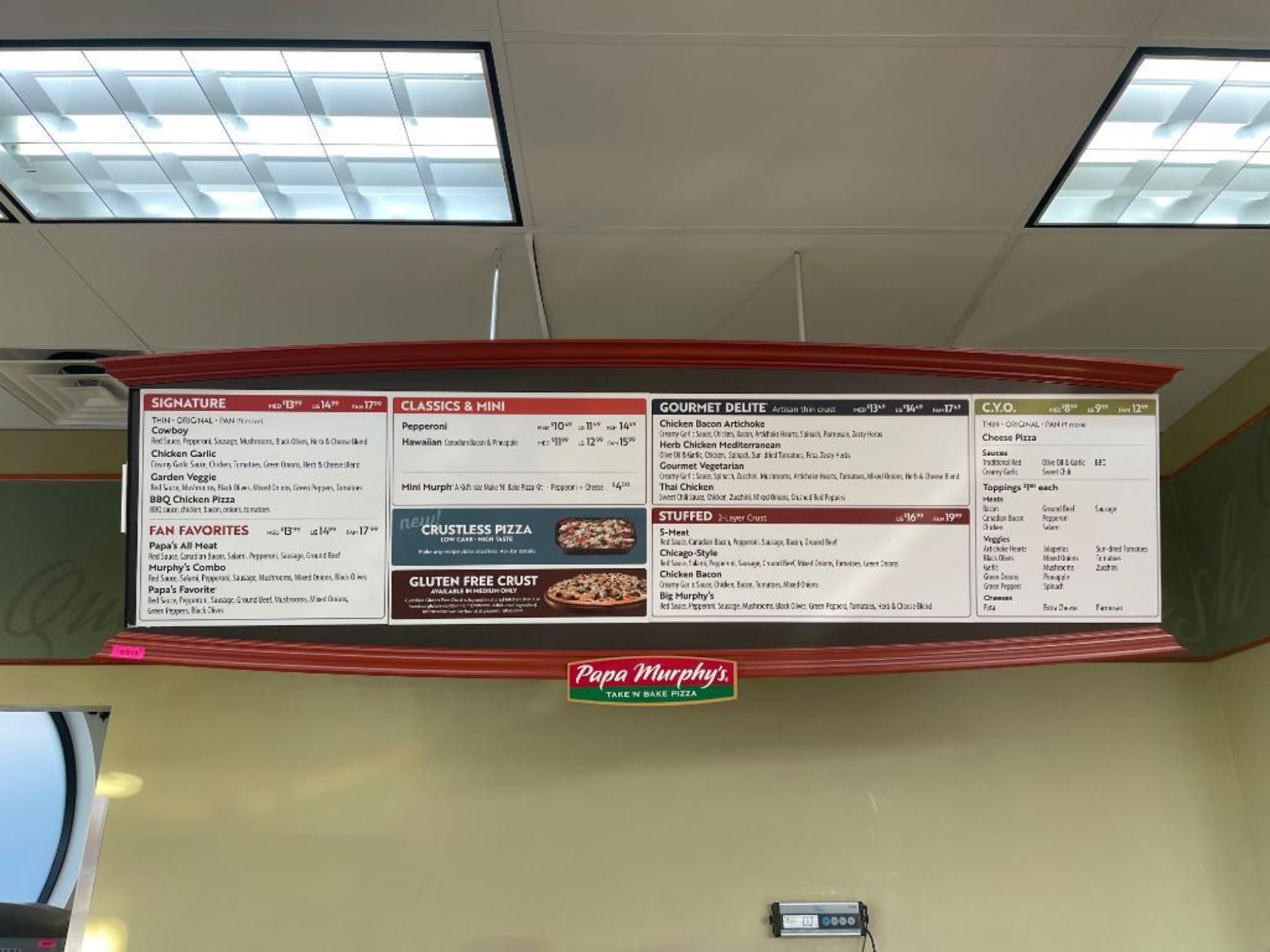 DESCRIPTION: 8' AND 5' CEILING MOUNTED MENU BOARDS. ADDITIONAL INFORMATION ONE MONEY LOCATION: 528 S - Image 2 of 4