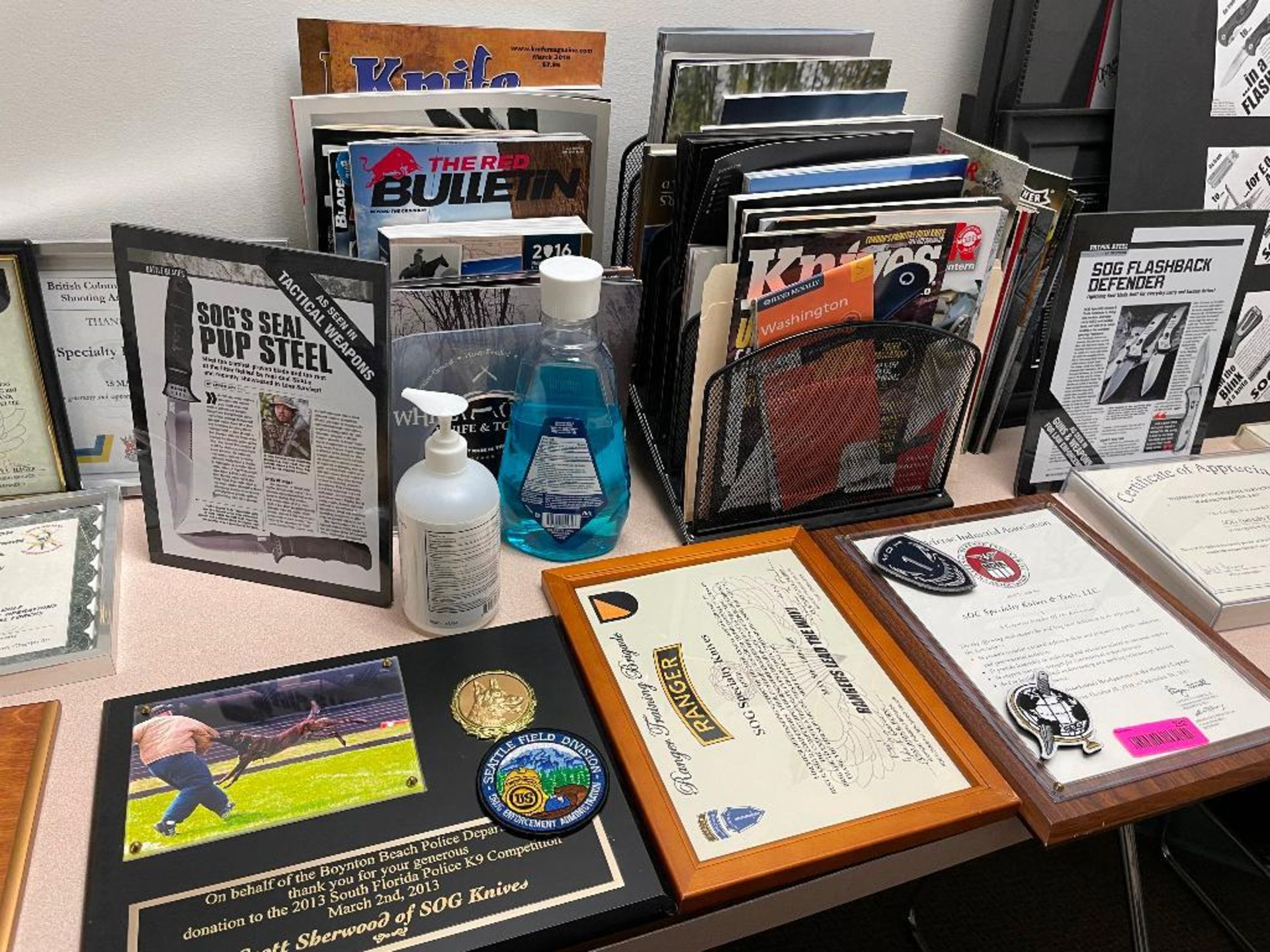 DESCRIPTION: LARGE LOT OF ASSORTED FRAMED AWARDS AND PLAQUES ADDITIONAL INFORMATION SEE ADDITIONAL I - Image 6 of 8