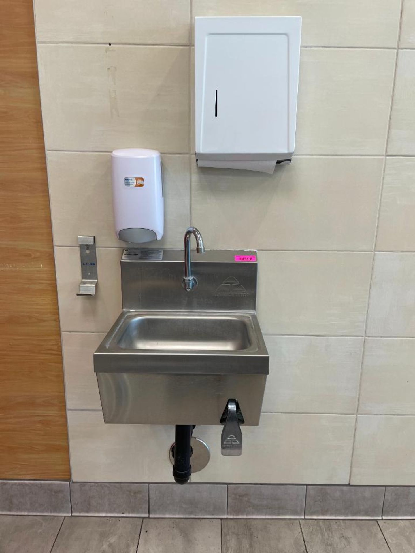 DESCRIPTION: 17" X 15" STAINLESS WALL-MOUNTED SINK W/ SOAP & PAPER TOWEL DISPENSERS SIZE: 17" X 15" - Image 3 of 8