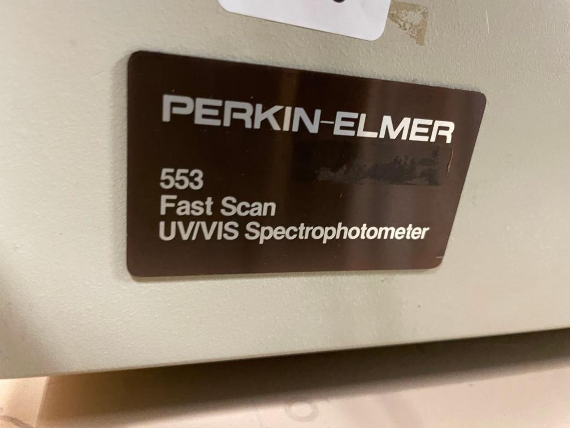FAST SCAN UV/VIS SPECTROPHOTOMETER BRAND/MODEL: PERKIN ELMER 553 INFORMATION: 115V, 230V, 560VA QTY: - Image 3 of 7