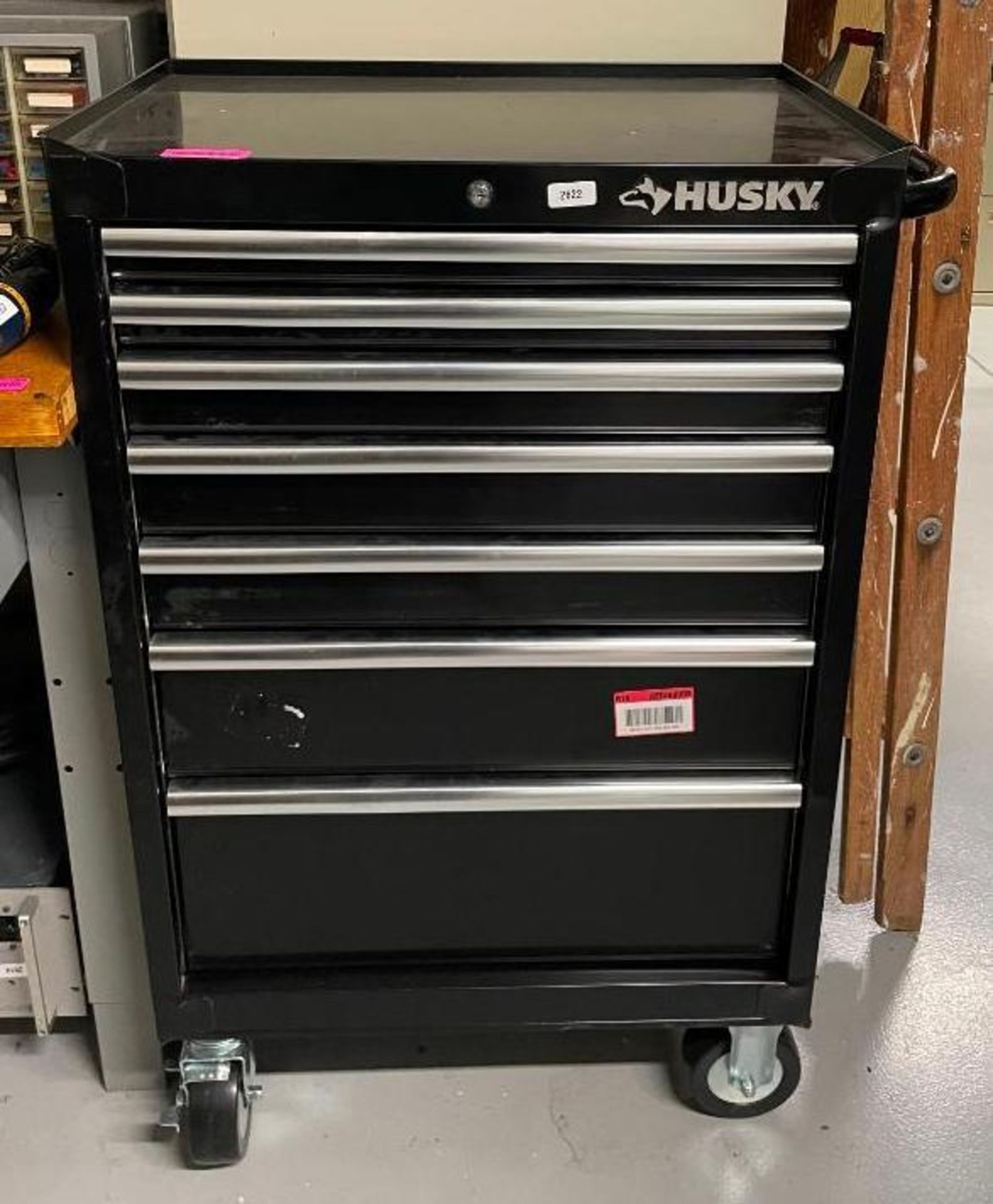 7-DRAWER TOOL CHEST ON CASTERS BRAND/MODEL: HUSKY INFORMATION: WITH CONTENTS - SEE PHOTOS QTY: 1
