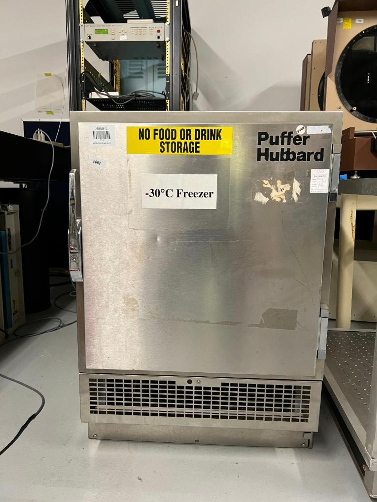 ULTRA LOW TEMPERATURE FREEZER (-30 CELSIUS) BRAND/MODEL: PUFFER HUBBARD INFORMATION: 120 VOLTS, 8 AM - Image 2 of 7