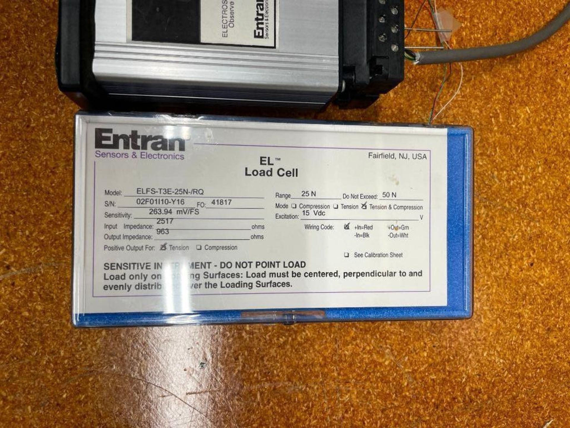 DIGITAL METER BRAND/MODEL: ENTRAN MM50 INFORMATION: 5-1/2 DIGITS, CABLES, AND (2) SMALL MOTORS QTY: - Image 2 of 7
