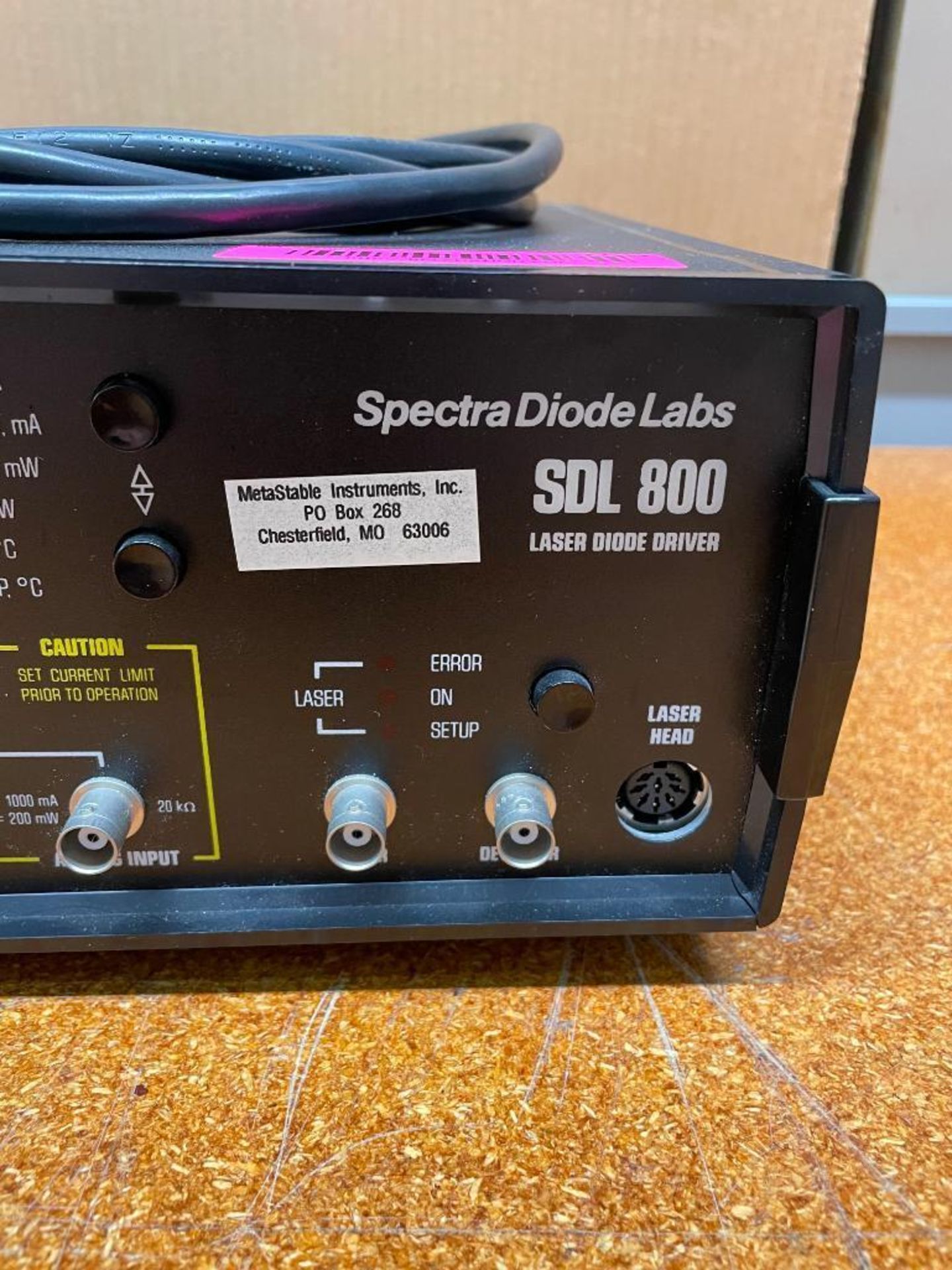 1083 nm LASER DIODE DRIVER LASER DIODE WITH DRIVER BRAND/MODEL: SPECTRA DIODE LABS SDL 800 QTY: 1 - Image 4 of 8