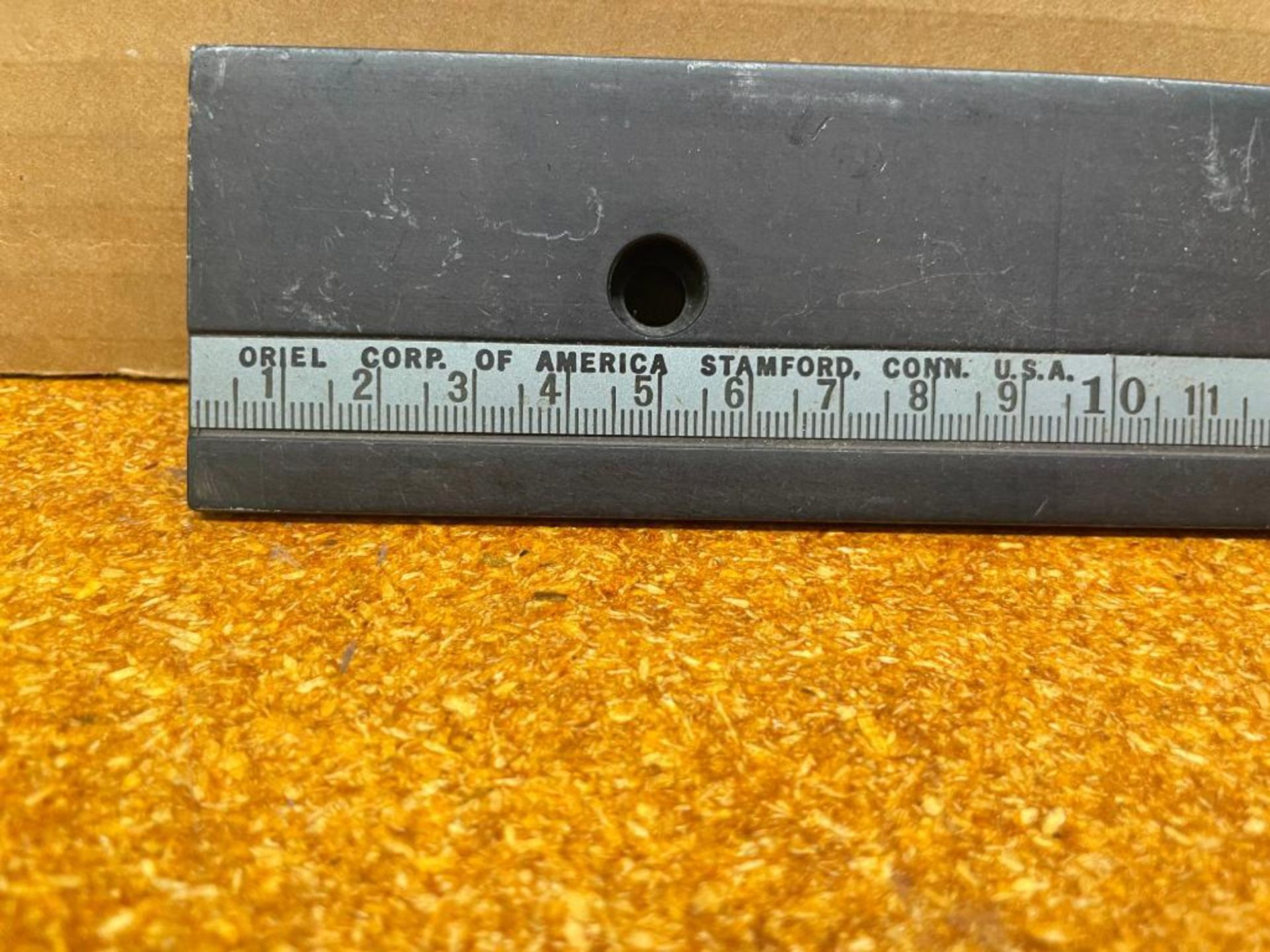 OPTICAL RAIL WITH RULER BRAND/MODEL: ORIEL INFORMATION: 60cm LONG, 5-COUNTERSUNK HOLES QTY: 1 - Image 3 of 4