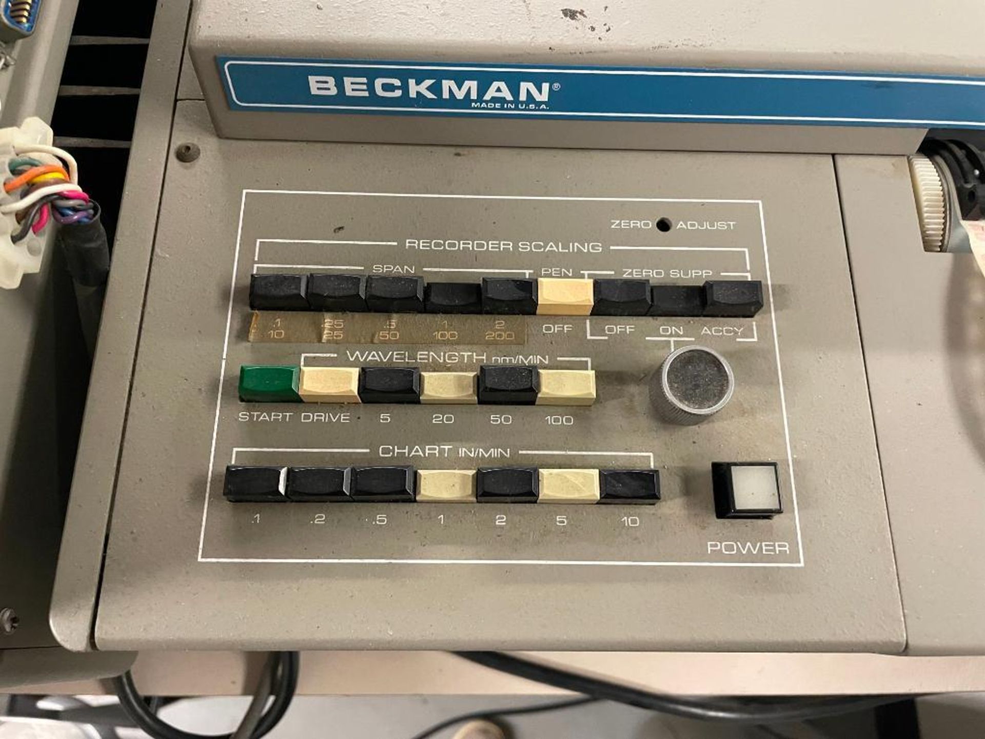 BECKMAN 26 UV SPECTROPHOTOMETER W/ RECORDER BRAND/MODEL: BECKMAN 26 INFORMATION: MOTORIZED DRIVE NEE - Image 15 of 17