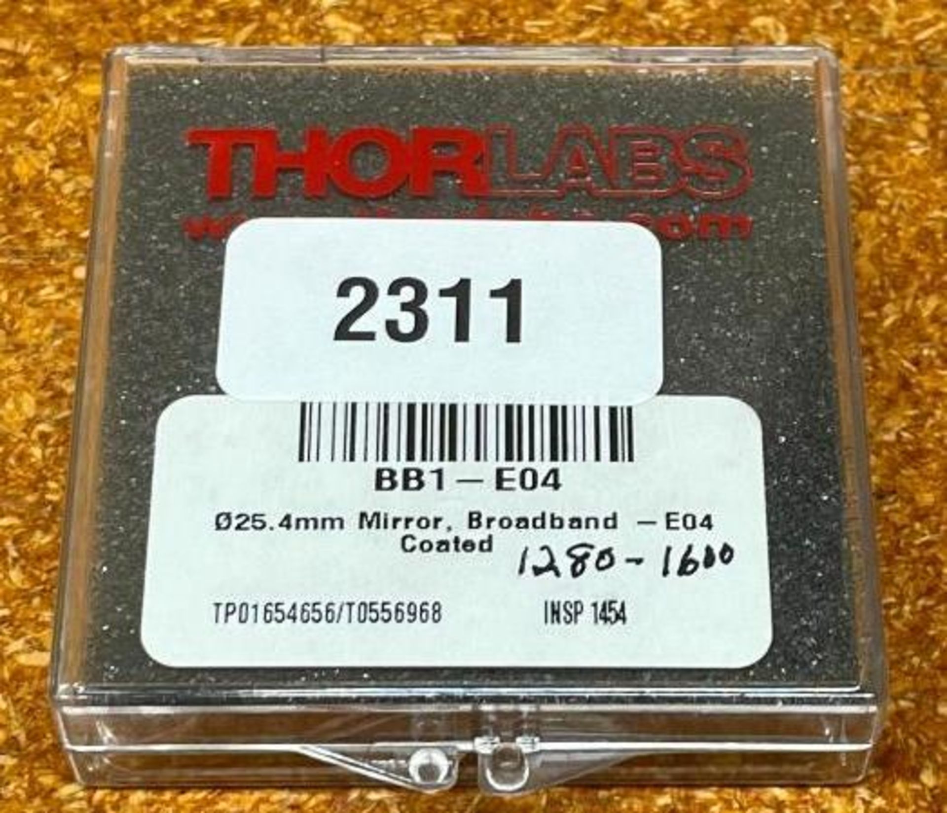 BROADBAND DIELECTRIC MIRROR BRAND/MODEL: THORLABS BB1-E04 INFORMATION: 1" DIAMETER, HR FOR 1280-1600 - Image 2 of 2