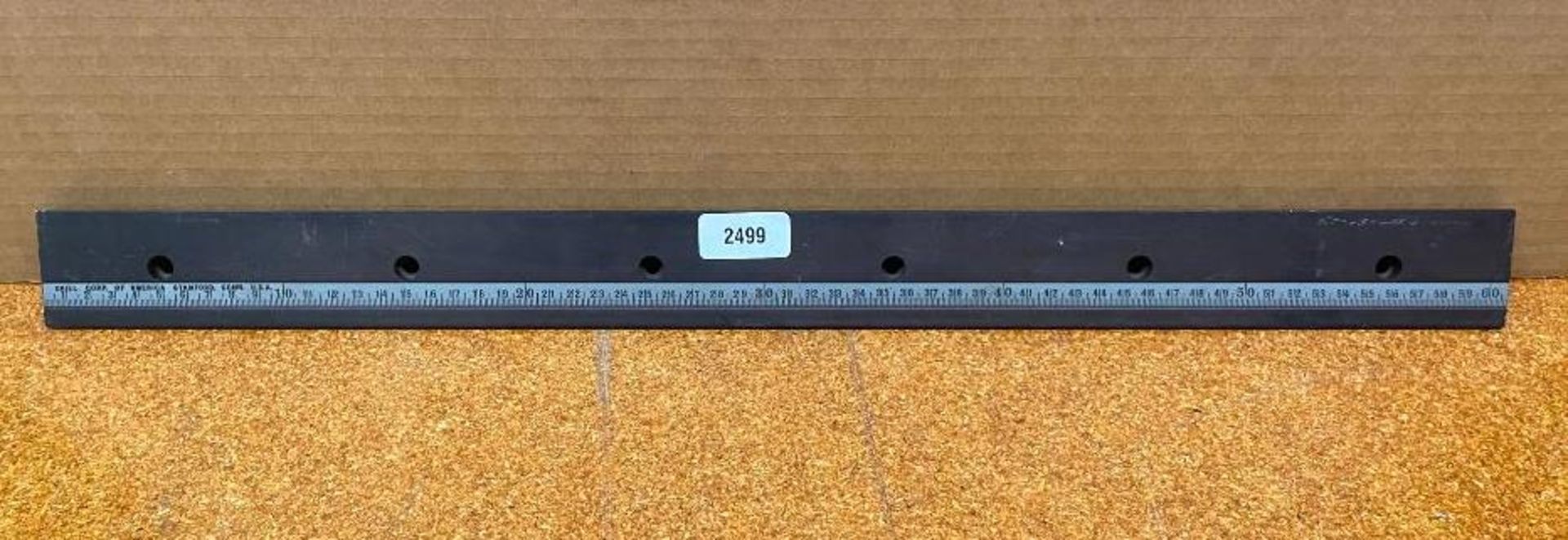 OPTICAL RAIL WITH RULER BRAND/MODEL: ORIEL INFORMATION: 60cm LONG, 5-COUNTERSUNK HOLES QTY: 1 - Image 2 of 4