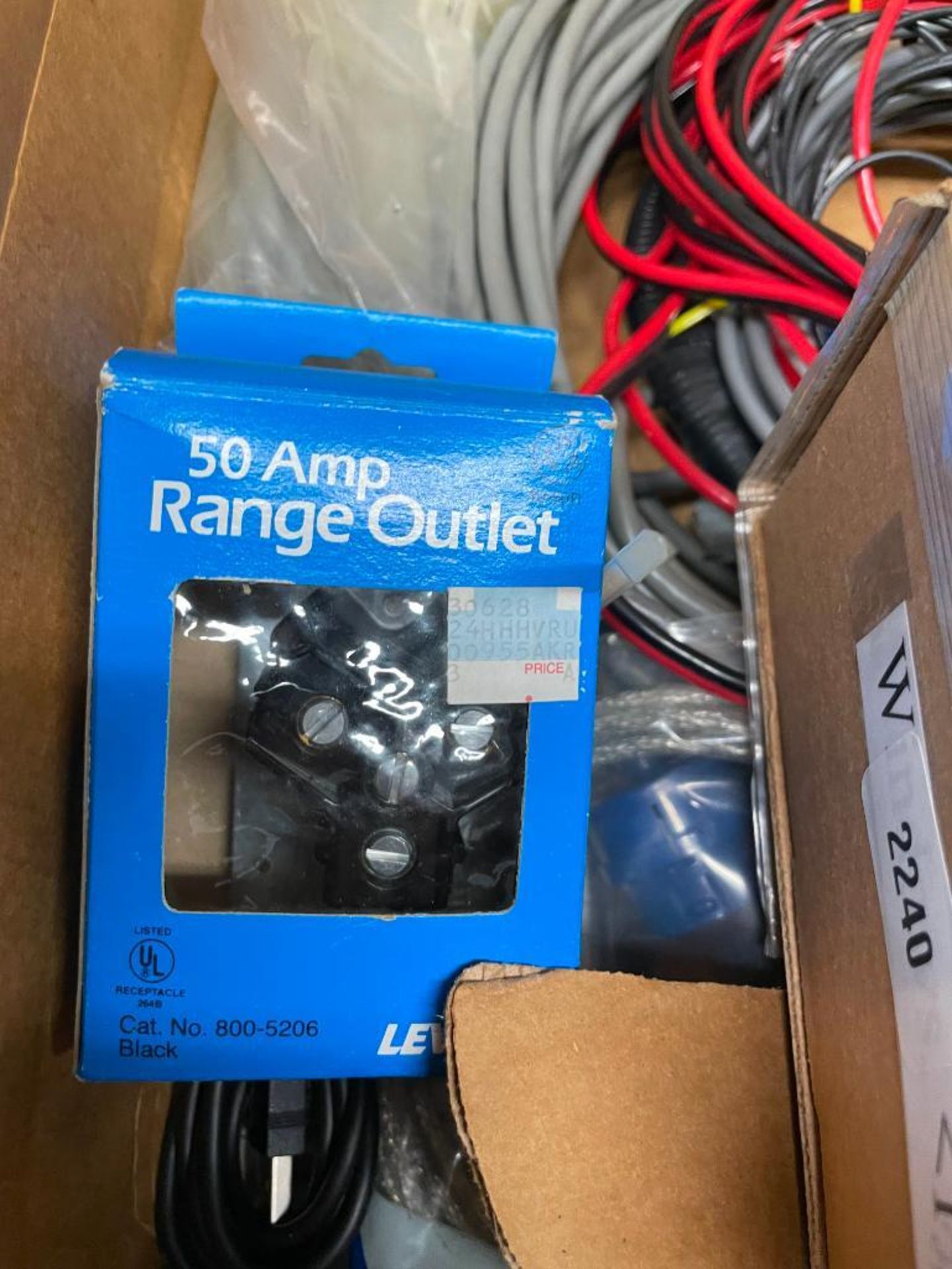 BOX OF ASSORTED LASER CABLE ACCESSORIES QTY: 1 - Image 5 of 6
