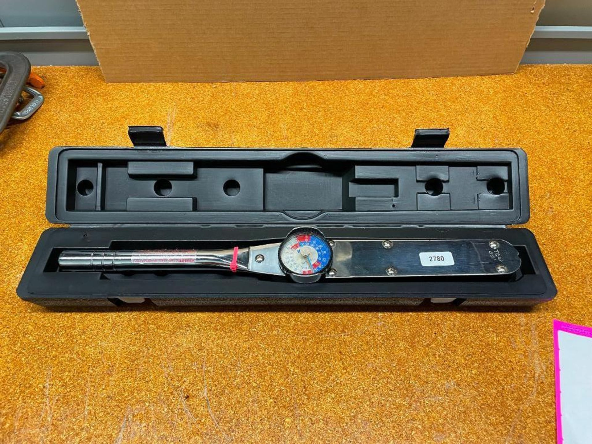 CALIBRATED 1/2" DRIVE TORQUE WRENCH IN NEWTON METERS BRAND/MODEL: CONSOLITDATED DEVICES QTY: 1 - Image 2 of 6