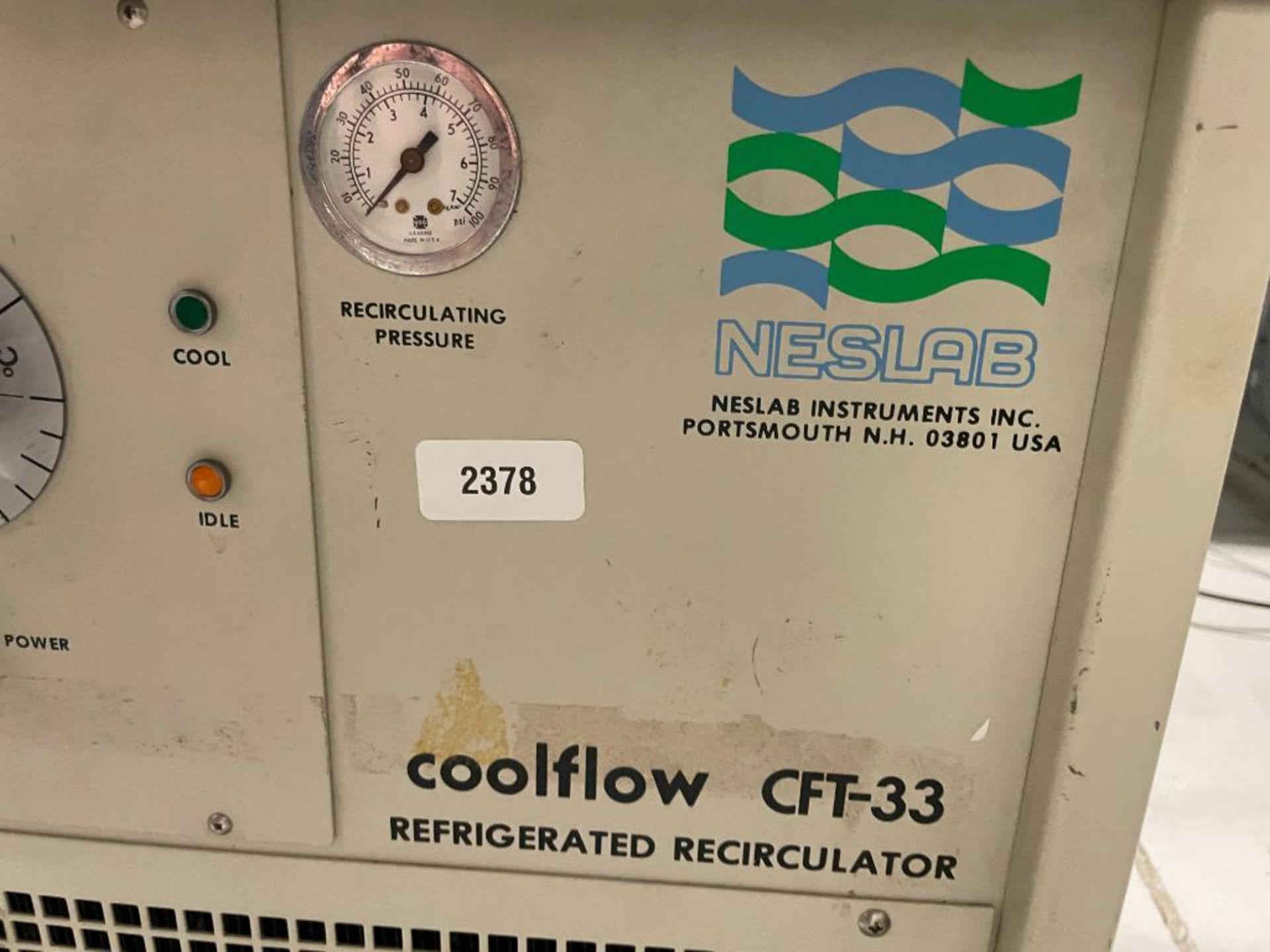 RECIRCULATING CHILLER WITH MANUAL TEMPERATURE SETTING BRAND/MODEL: NESLAB CFT-33 INFORMATION: CUNO F - Image 2 of 9