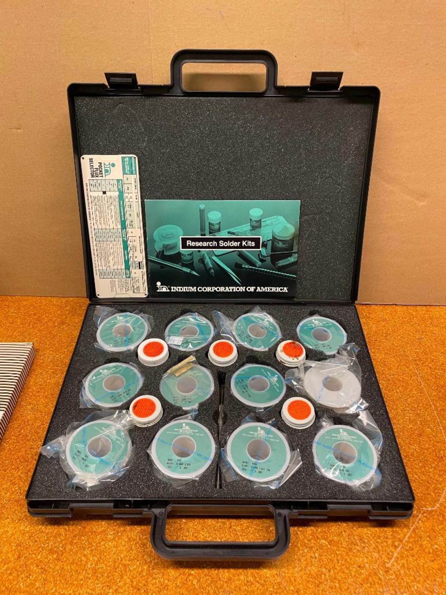 DESCRIPTION: INDIUM RIBBON RESEARCH SOLDER KIT BRAND/MODEL: INDIUM CORP QTY: 1 - Image 3 of 6