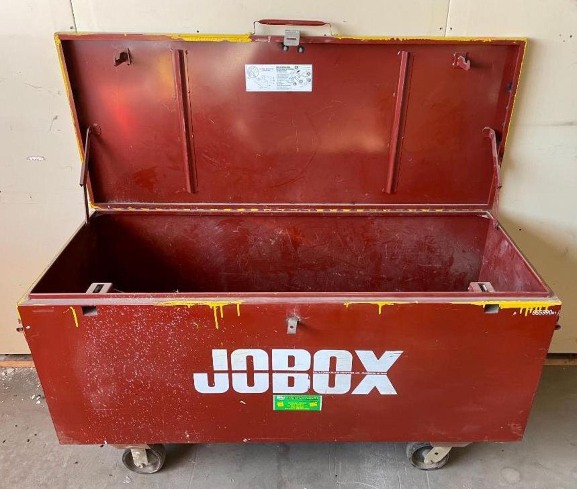 60" X 24" MOBILE JOB BOX SIZE: 60" X 24" X 36" LOCATION ROOM 1 QTY: 1