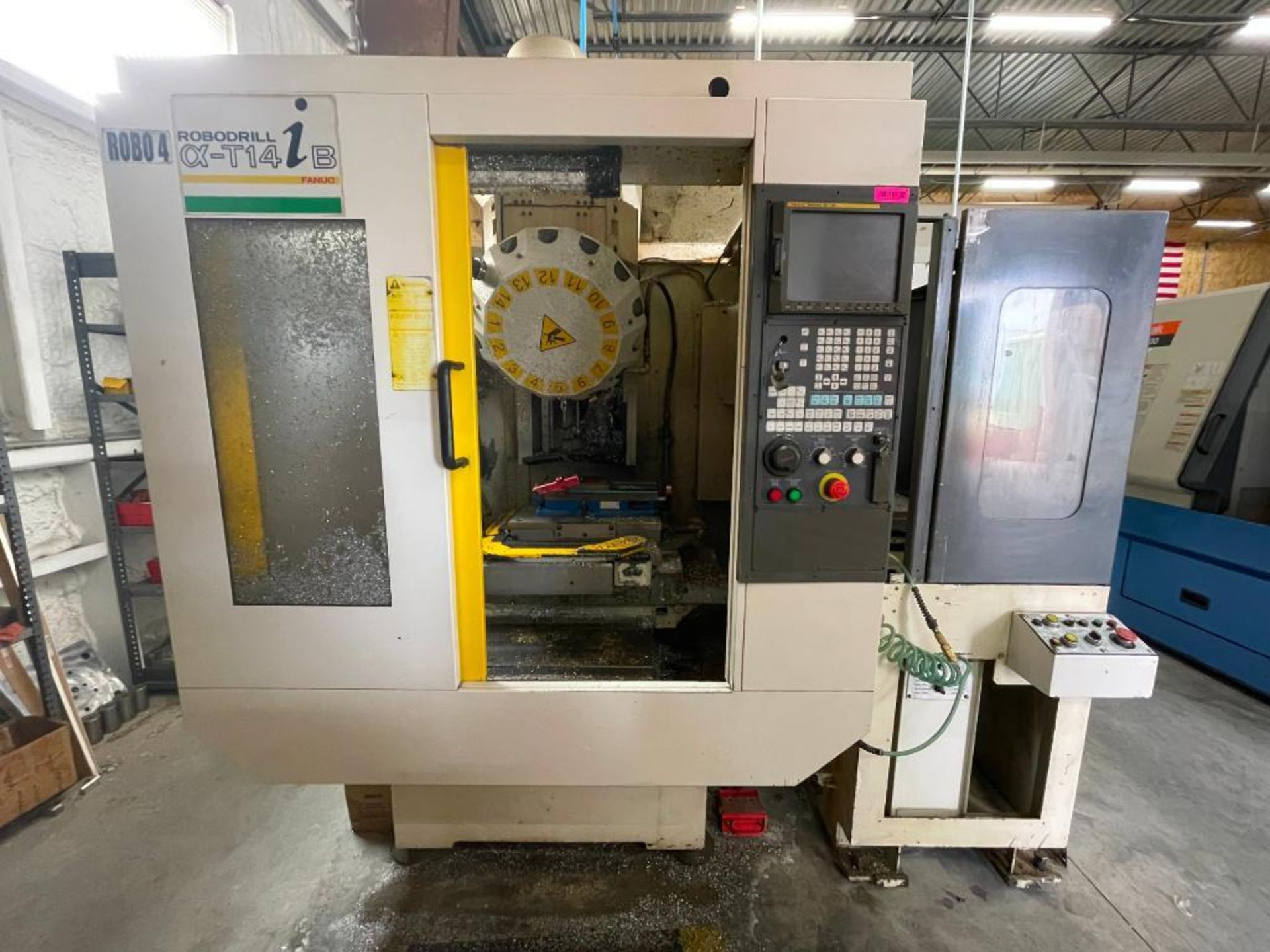 DESCRIPTION: 2000 FANUC ROBODRILL ALPHA-T14IB TAPPING CENTER BRAND/MODEL: FANUC ALPHA-T14IB INFORMAT - Image 5 of 32