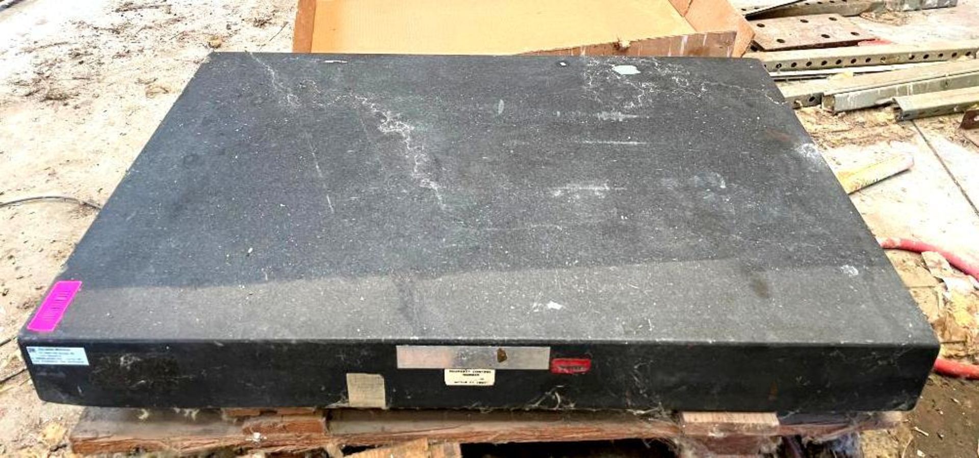 DESCRIPTION: 3X2 GRANITE SURFACE STONE SIZE: 36"X24"X4" QTY: 1