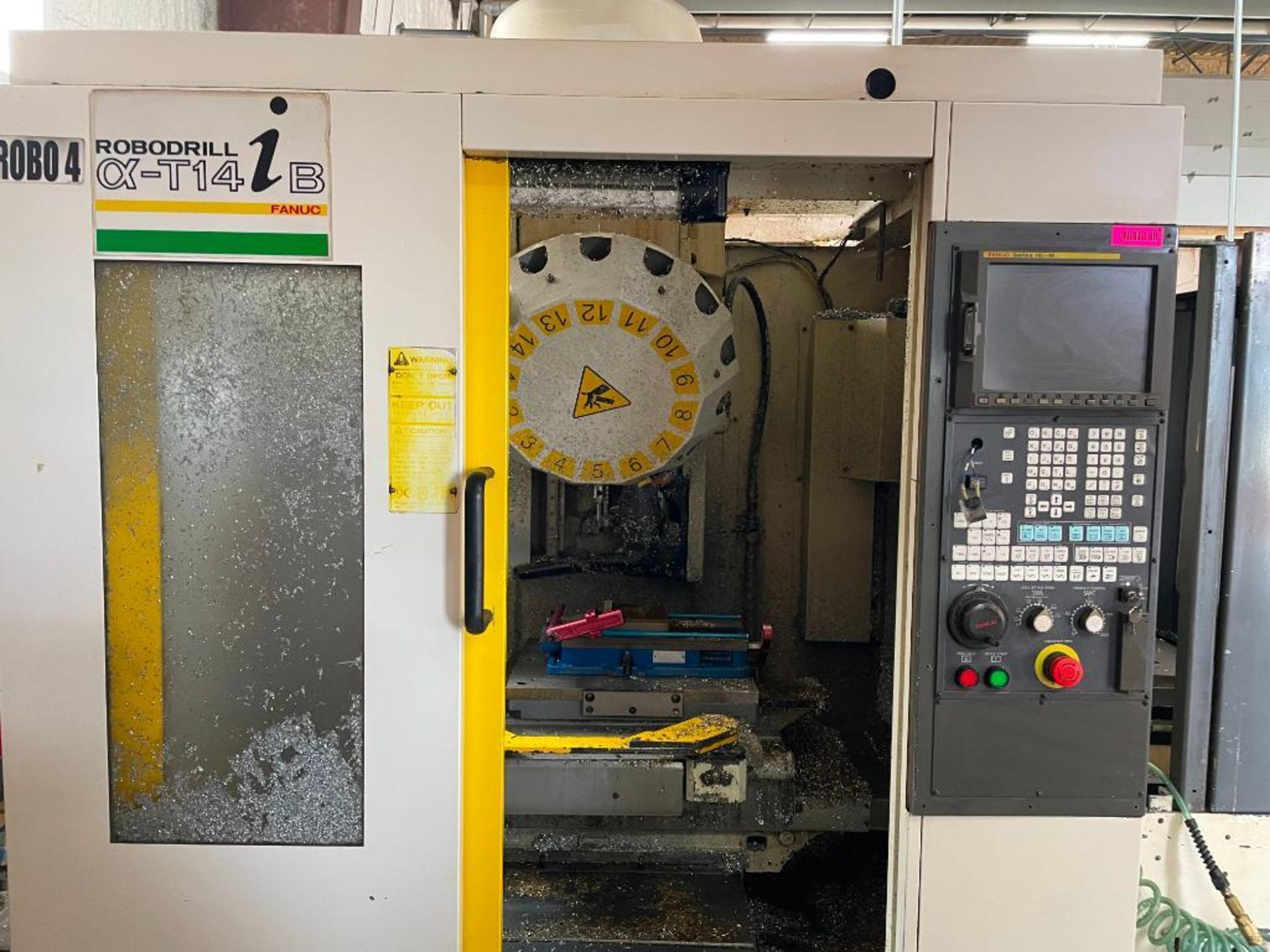 DESCRIPTION: 2000 FANUC ROBODRILL ALPHA-T14IB TAPPING CENTER BRAND/MODEL: FANUC ALPHA-T14IB INFORMAT - Image 11 of 32