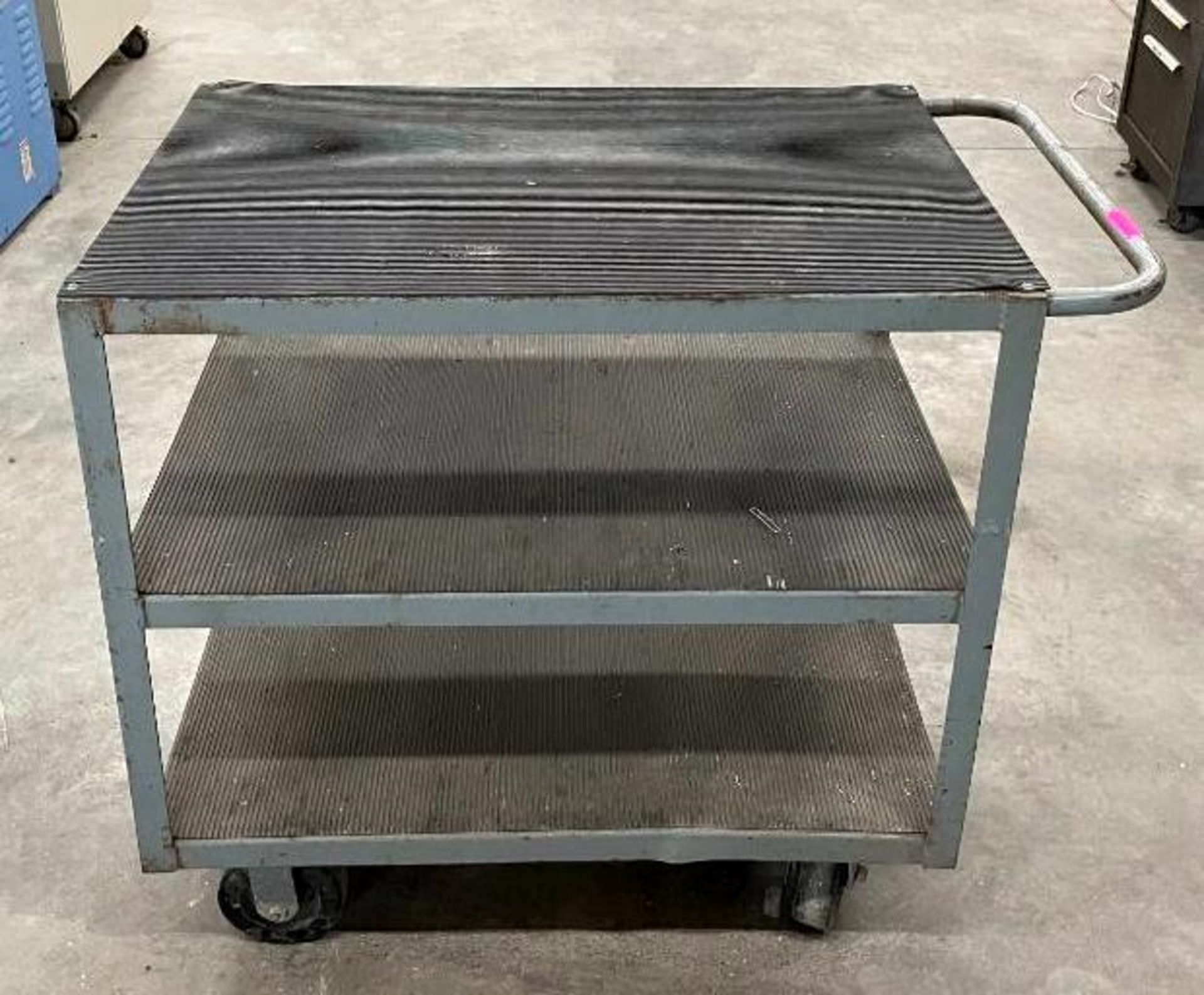 DESCRIPTION: 3-TIER METAL UTILITY CART BRAND/MODEL: LITTLE GIANT SIZE: 36"X24"X36" QTY: 1