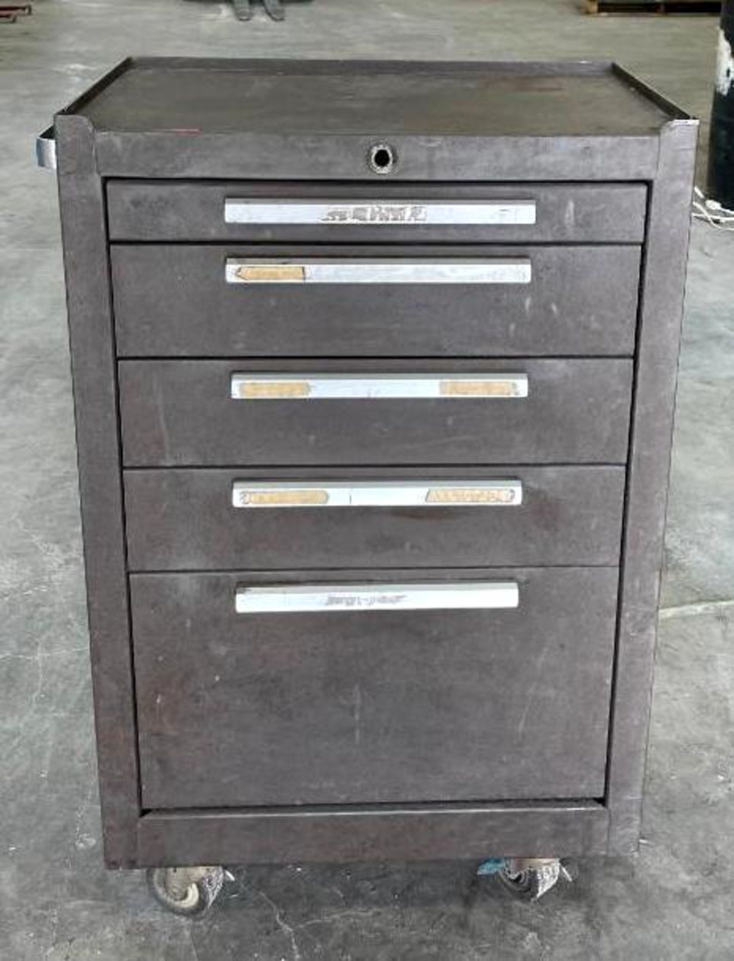 DESCRIPTION: 5-DRAWER TOOL CHEST ON CASTERS WITH CONTENTS INFORMATION: SEE PHOTOS FOR MORE DETAIL SI