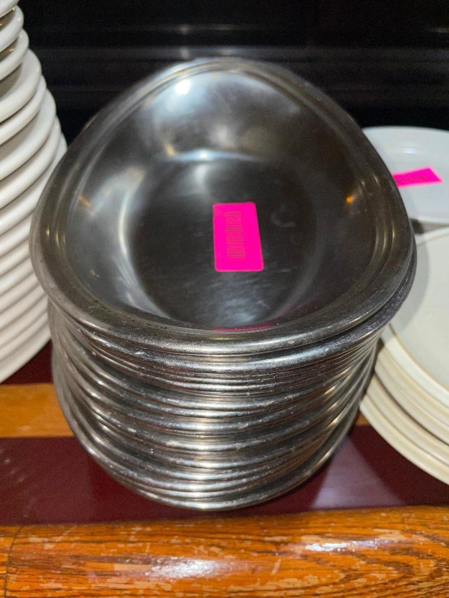 DESCRIPTION: (12) 12" STAINLESS PASTA BOWLS SIZE 12" LOCATION: BAR THIS LOT IS: SOLD BY THE PIECE QT - Image 4 of 4