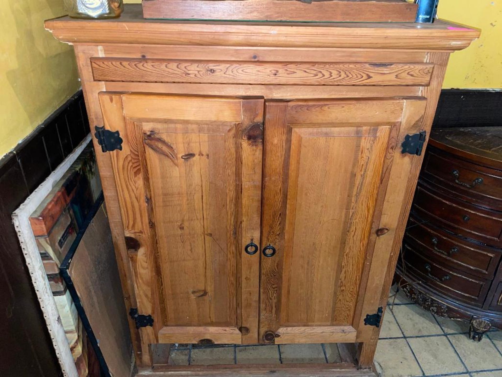 DESCRIPTION: 43" OAK MEDIA CABINET W/ NATURAL WOOD FINISH ADDITIONAL INFORMATION IN GOOD CONDITION S