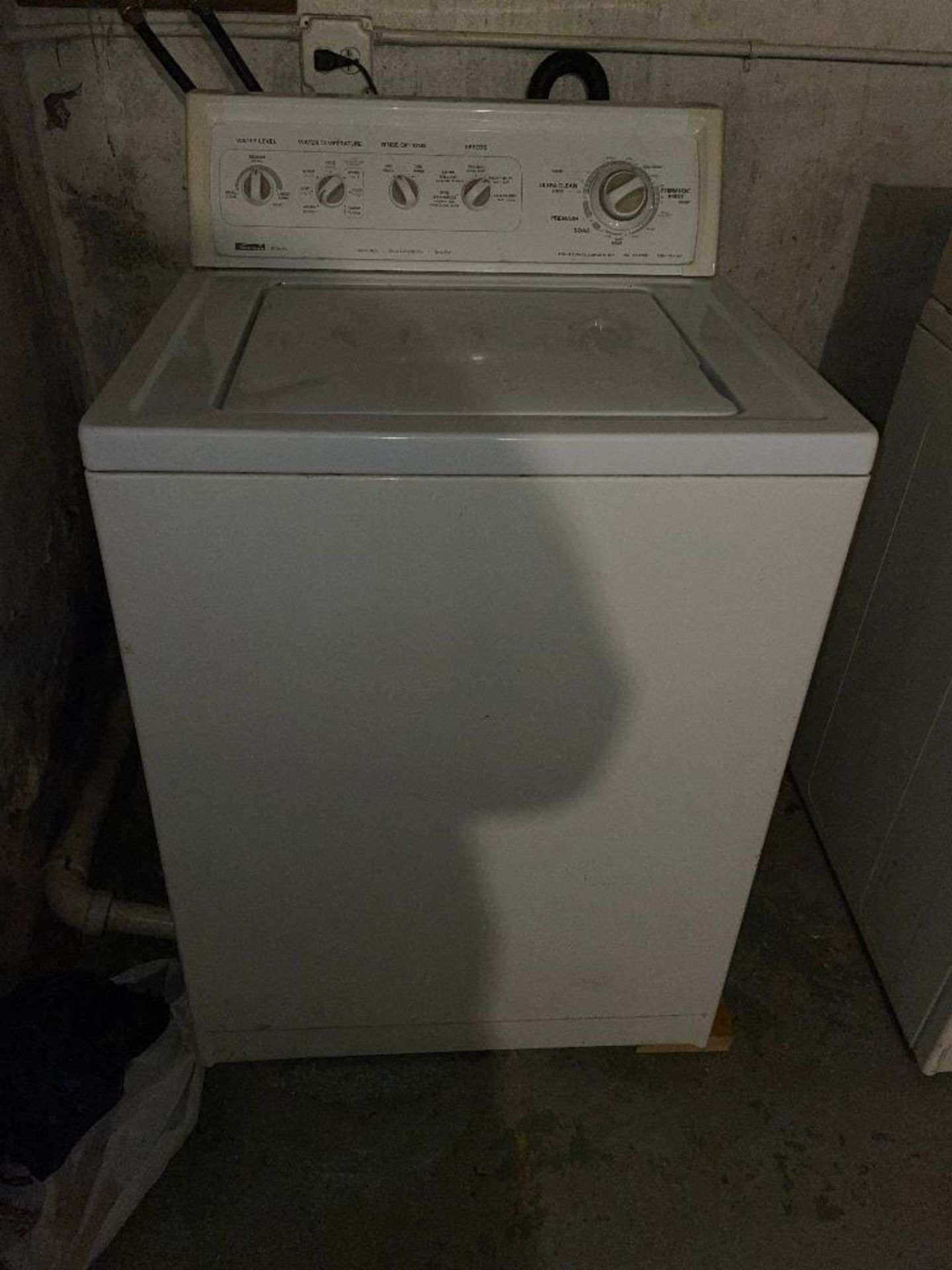 DESCRIPTION: SEARS DRYER AND KENMORE HOUSE HOLD DRYER ADDITIONAL INFORMATION IN WORKING ORDER LOCATI - Image 3 of 5