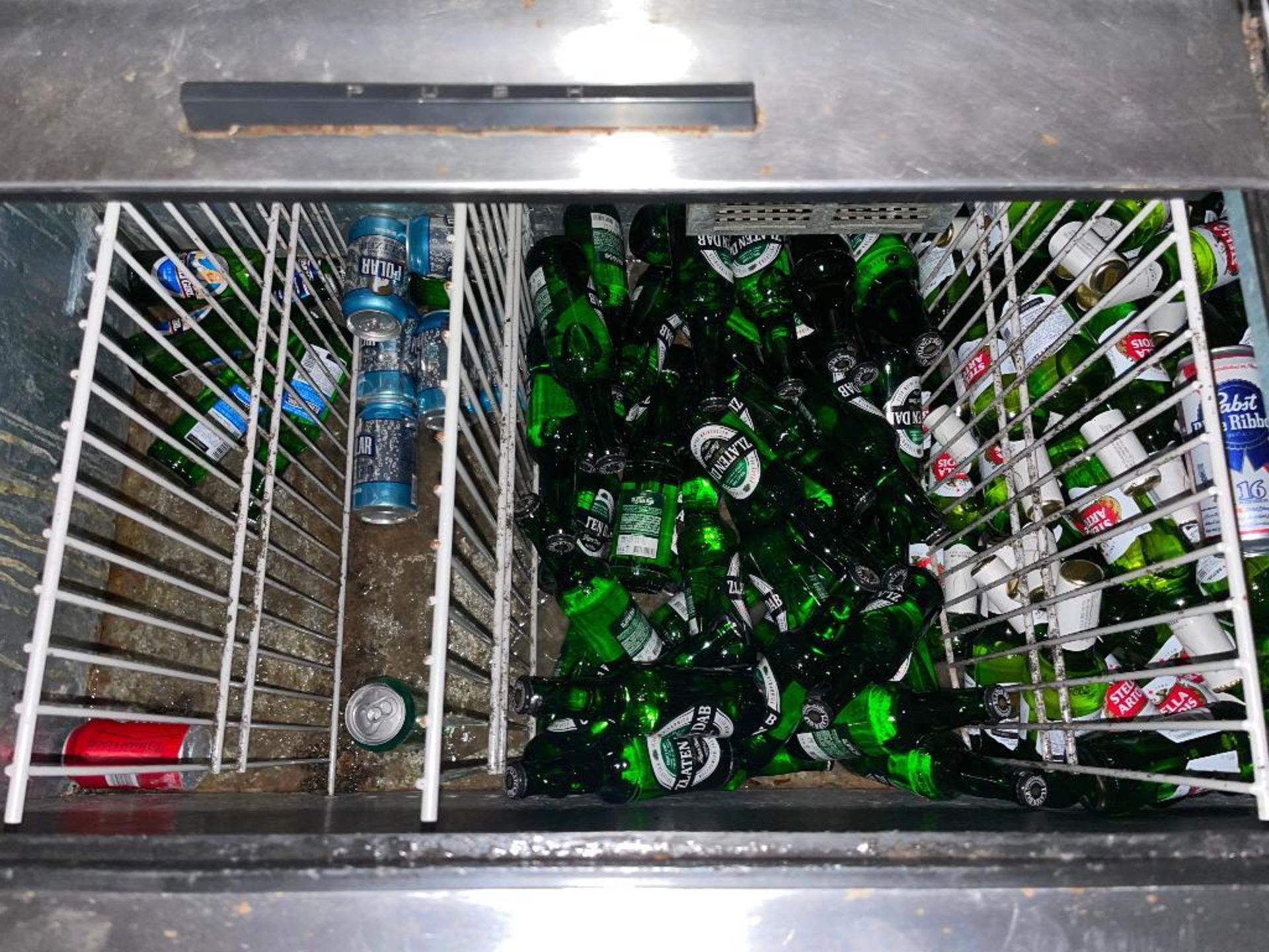DESCRIPTION: CONTENTS OF LOT #16 - APPROX 100+ BOTTLES OF COLD BEER. ADDITIONAL INFORMATION FIRST DA - Image 2 of 4