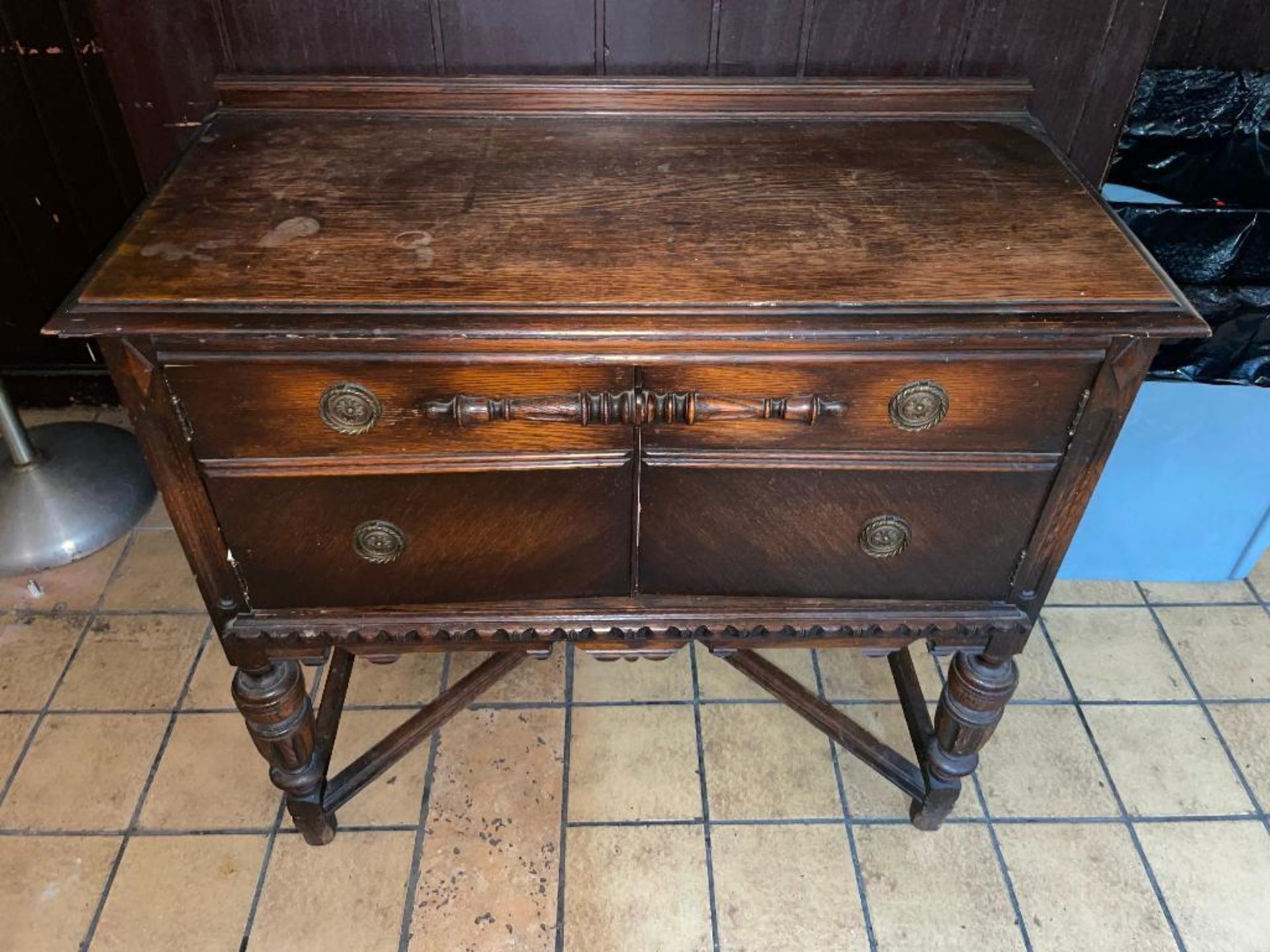 DESCRIPTION: 38" X 17" VINTAGE HARDWOOD BUFFET CABINET. ADDITIONAL INFORMATION IN GOOD CONDITION SIZ - Image 3 of 6