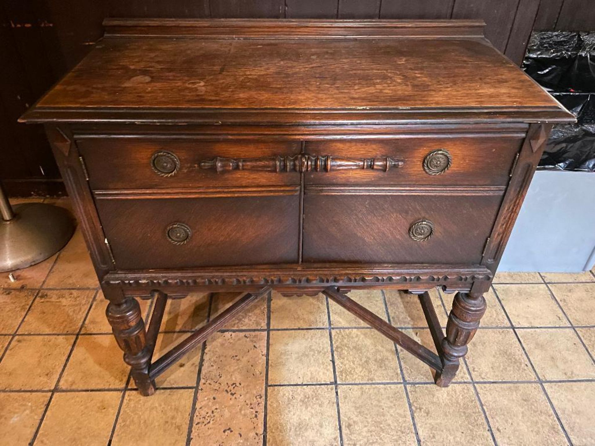 DESCRIPTION: 38" X 17" VINTAGE HARDWOOD BUFFET CABINET. ADDITIONAL INFORMATION IN GOOD CONDITION SIZ