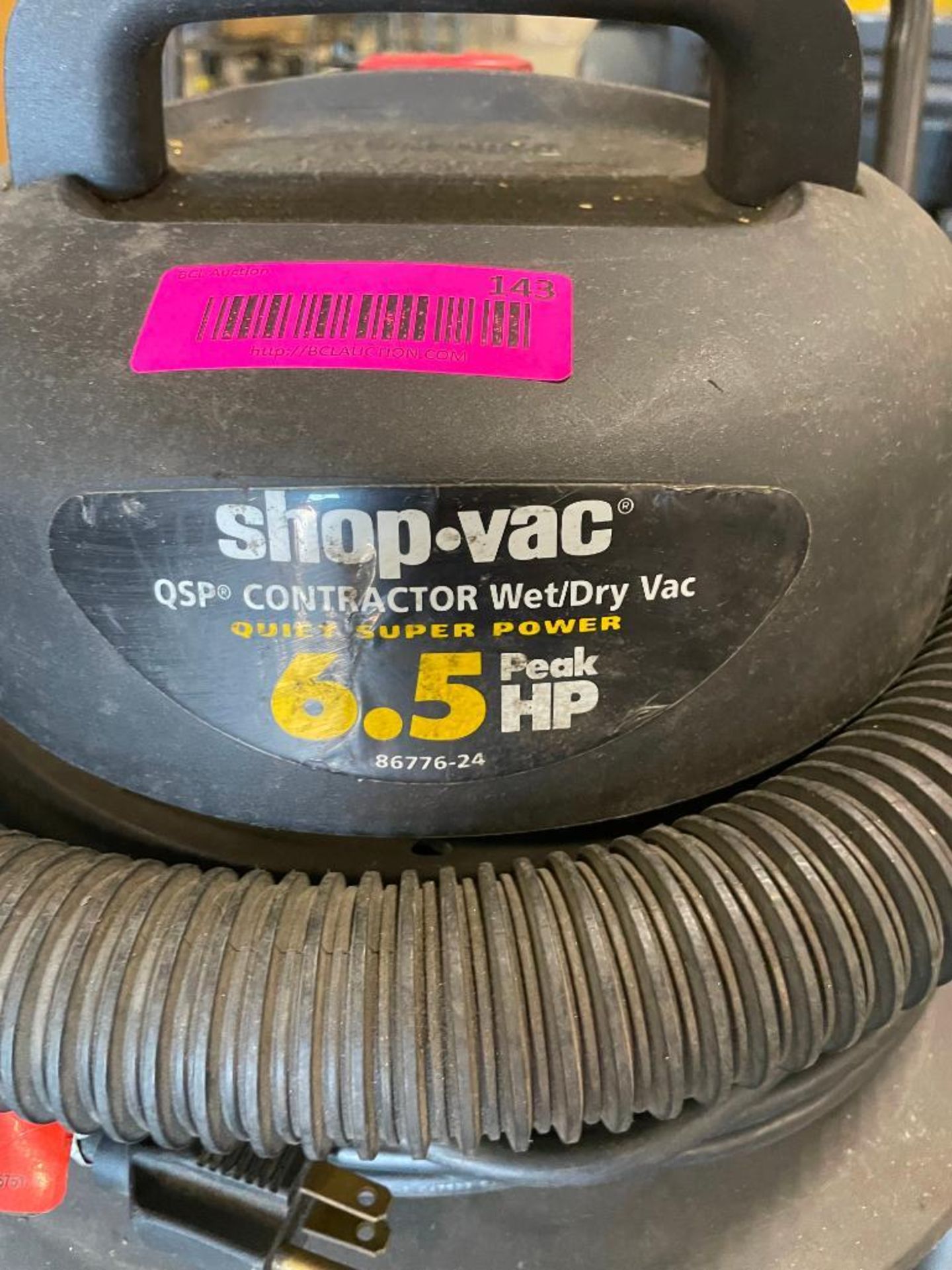 12 GALLON 6.5 HP QSP CONTRACTOR WET/DRY VAC BRAND/MODEL: SHOP VAC LOCATION: WAREHOUSE QTY: 1 - Image 2 of 2