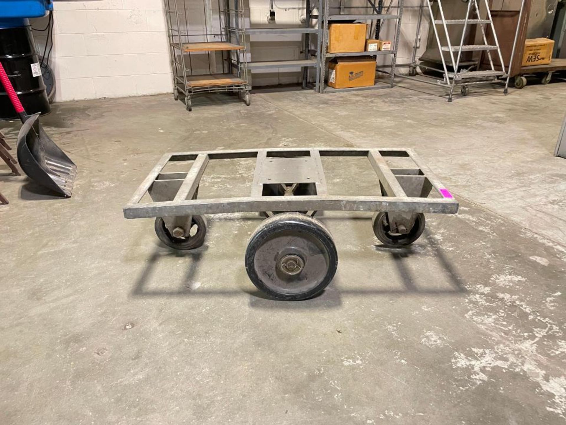 STEEL CART FRAME W/ HEAVY DUTY CASTERS SIZE: 42" X 24" QTY: 1 - Image 3 of 8