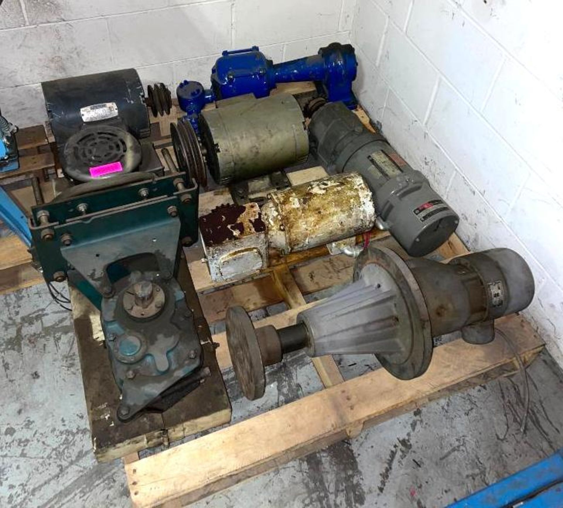 CONTENTS OF PALLET (ASSORTED MOTORS, GEAR REDUCERS AND MISC. PARTS AS SHOWN) QTY: 1 - Image 2 of 12