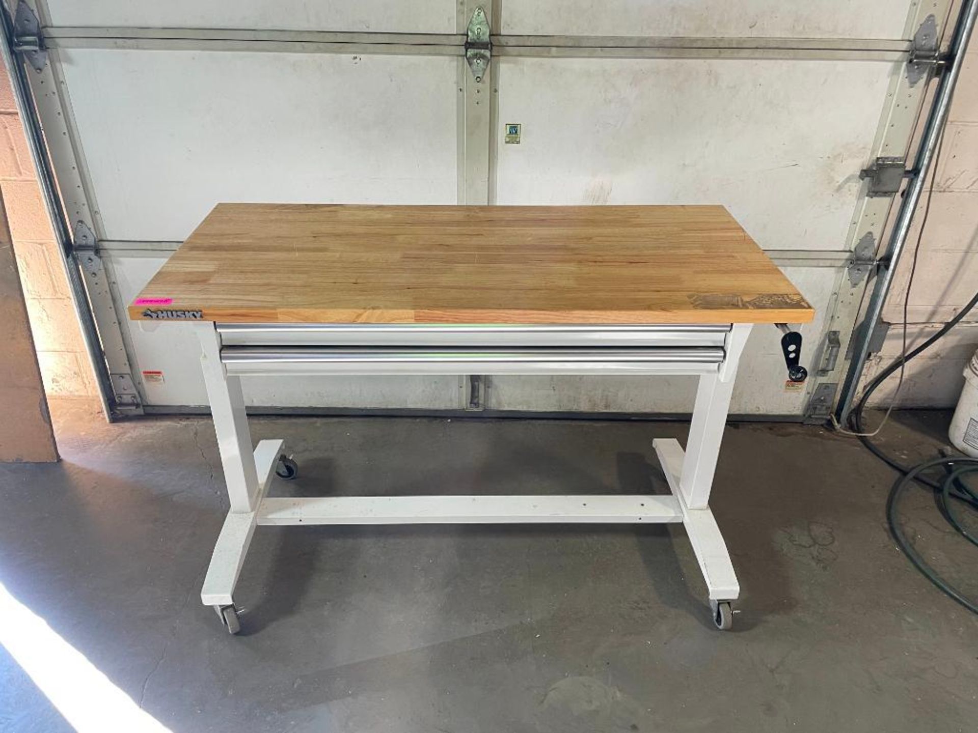 52" ADJUSTABLE HEIGHT WORKBENCH TABLE W/ 2-DRAWERS IN WHITE BRAND/MODEL: HUSKY SIZE: 52" X 24" QTY: - Image 3 of 7