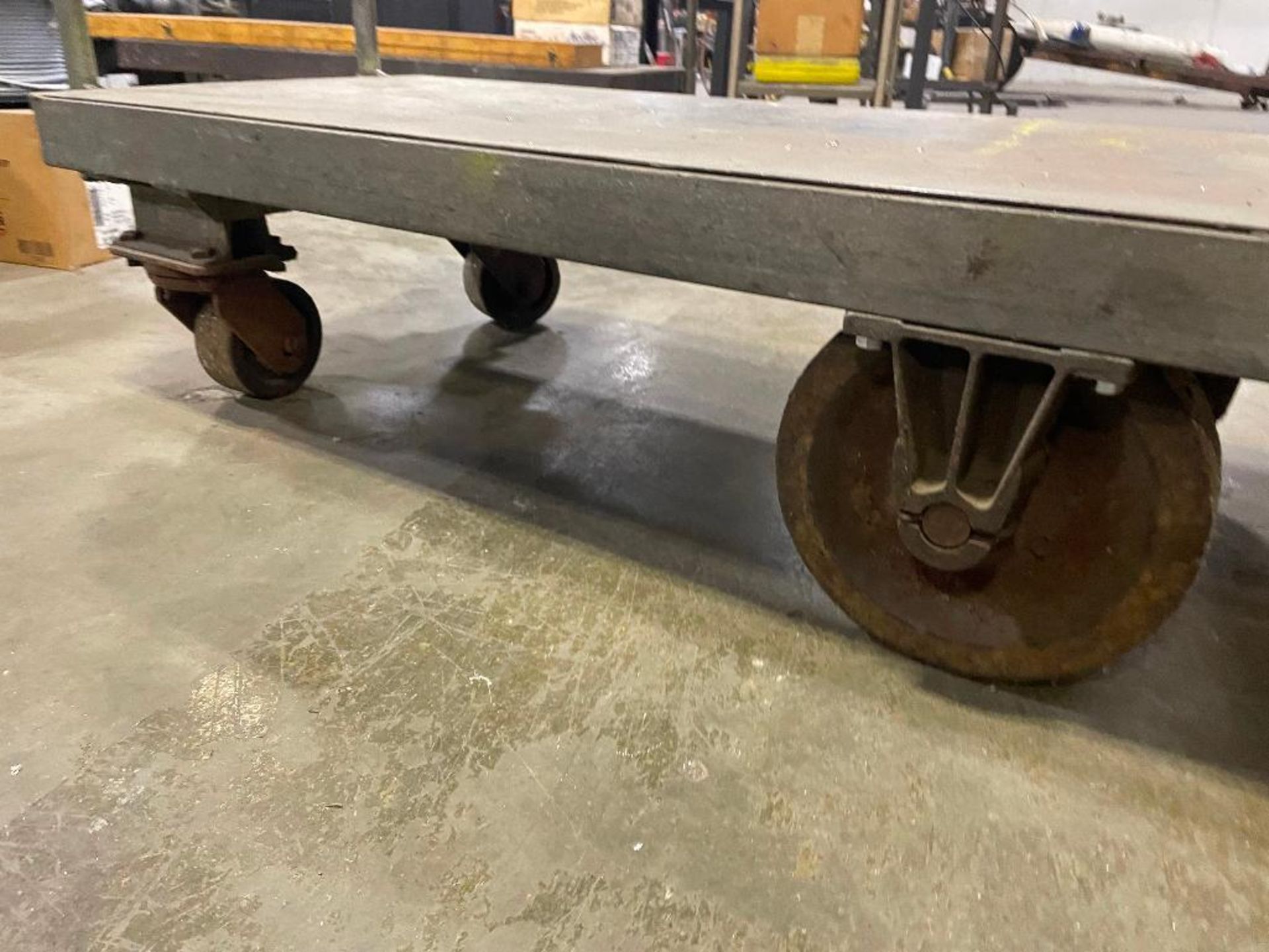 INDUSTRIAL PLATFORM CART W/ HEAVY DUTY CASTERS SIZE: 60" X 24" QTY: 1 - Image 4 of 6