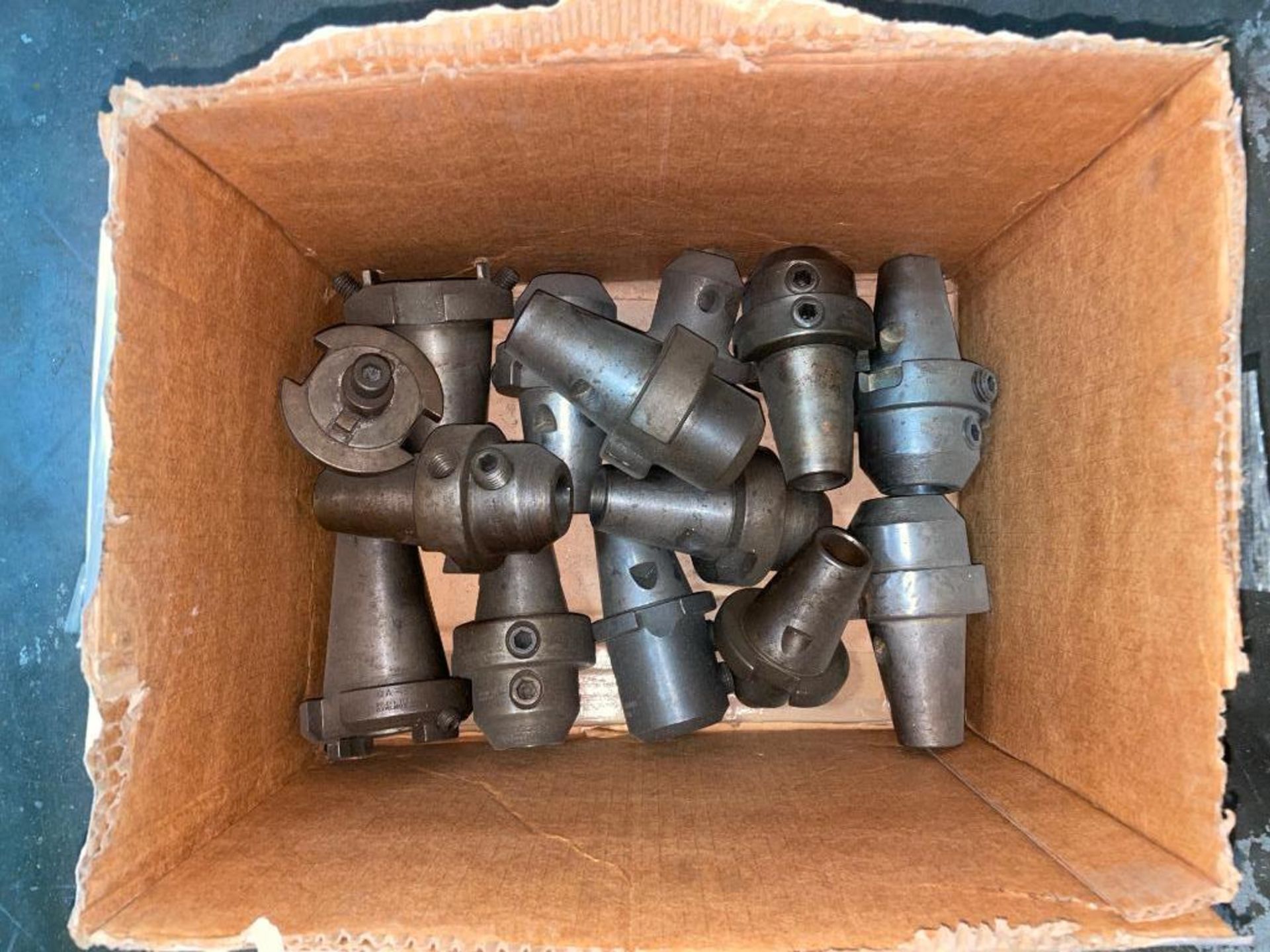 ASSORTED TOOL HOLDER/TAPERS FOR CYLINDRICAL GRINDER QTY: 1 - Image 2 of 3