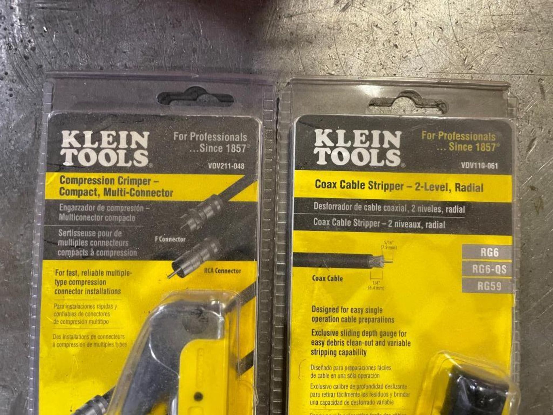 COMPACT COMPRESSION CRIMPER AND COAX CABLE STRIPPER BRAND/MODEL: KLEIN TOOLS LOCATION: WAREHOUSE QTY - Image 2 of 2