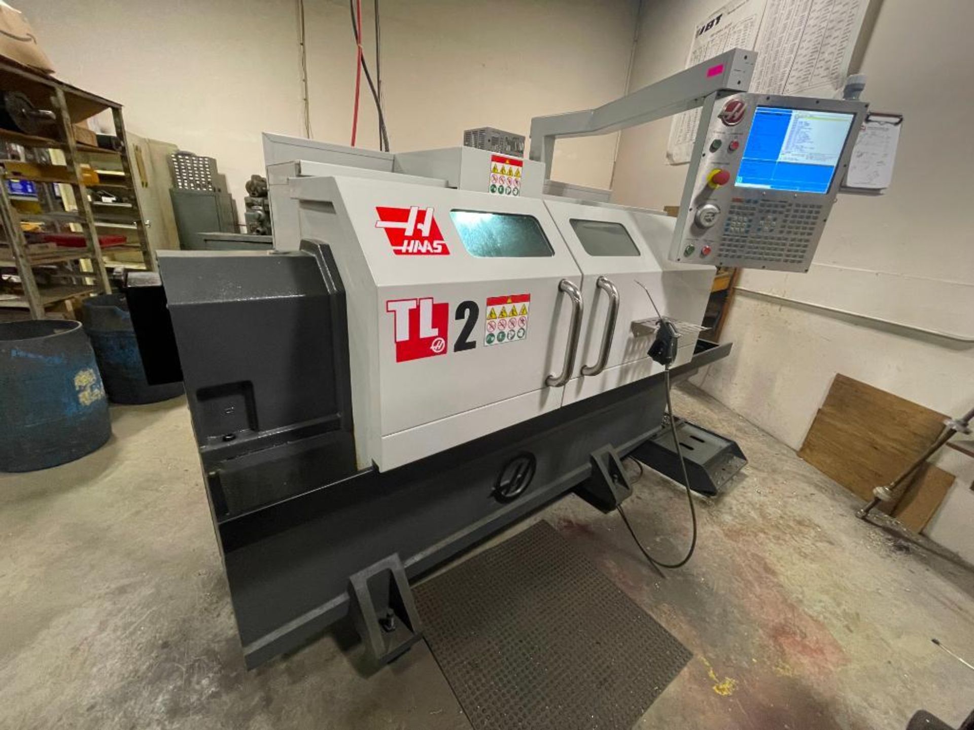 2016 HAAS TL-2 CNC LATHE INFORMATION: 220V, 3 PHASE, POWER ON HRS: 2980, CYCLE START HRS: 557, FEED - Image 2 of 25