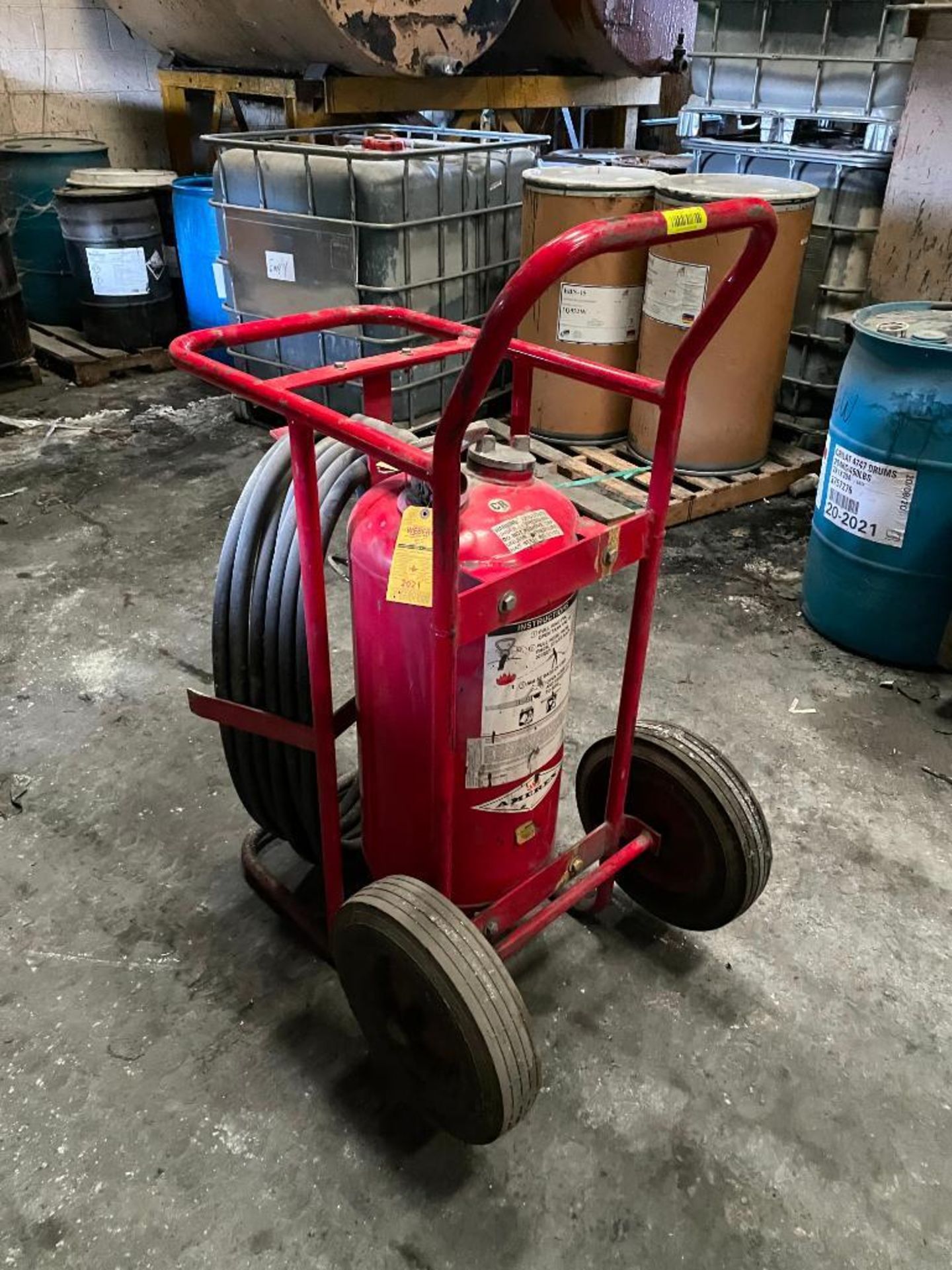 125LB PURPLE K STORED PRESSURE WHEELED FIRE EXTINGUISHER BRAND/MODEL: AMEREX 490 LOCATION MAIN MACHI - Image 6 of 9