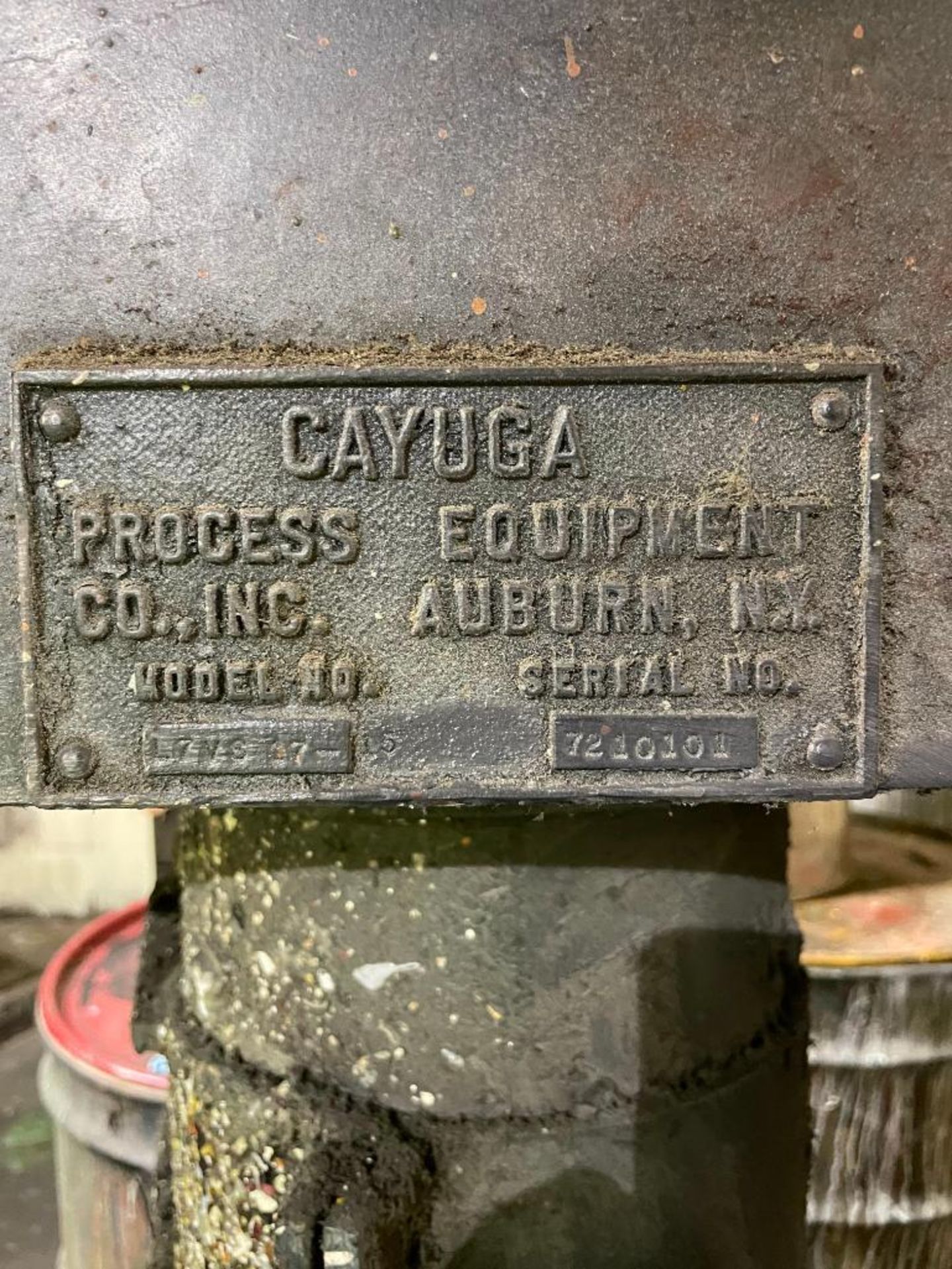CAYUGA INDUSTRIAL PAINT MIXER LOCATION: MIXER ROOM QTY: 1 - Image 2 of 5