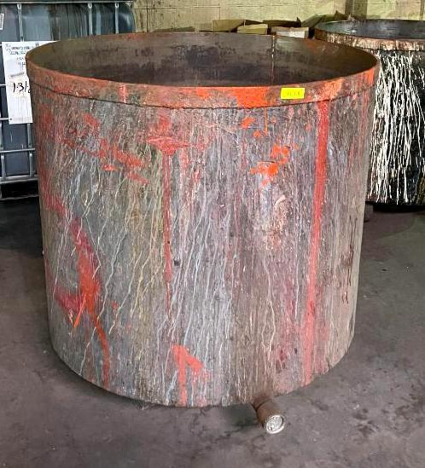 ROUND PROCESS TANK ON CASTERS SIZE: 42"X36"T LOCATION: MIXER ROOM QTY: 1